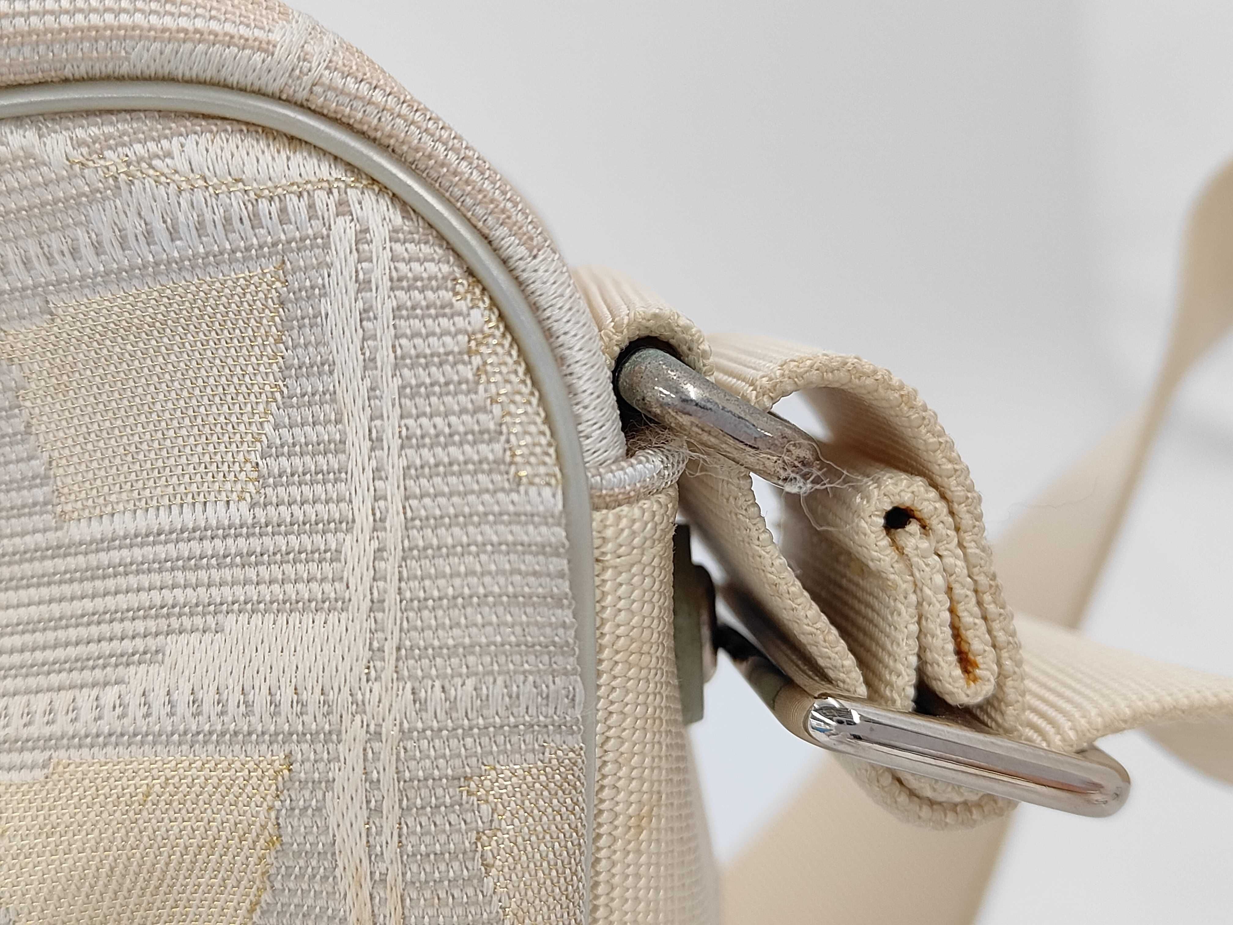 shoulder bag — view 3