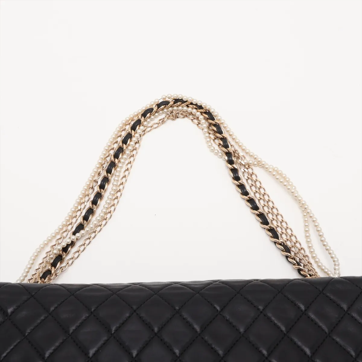 Matelassé Lambskin Single Flap Single Chain Bag, Pearl Black with Gold Hardware, 17750268, Serial Number 17 — view 6