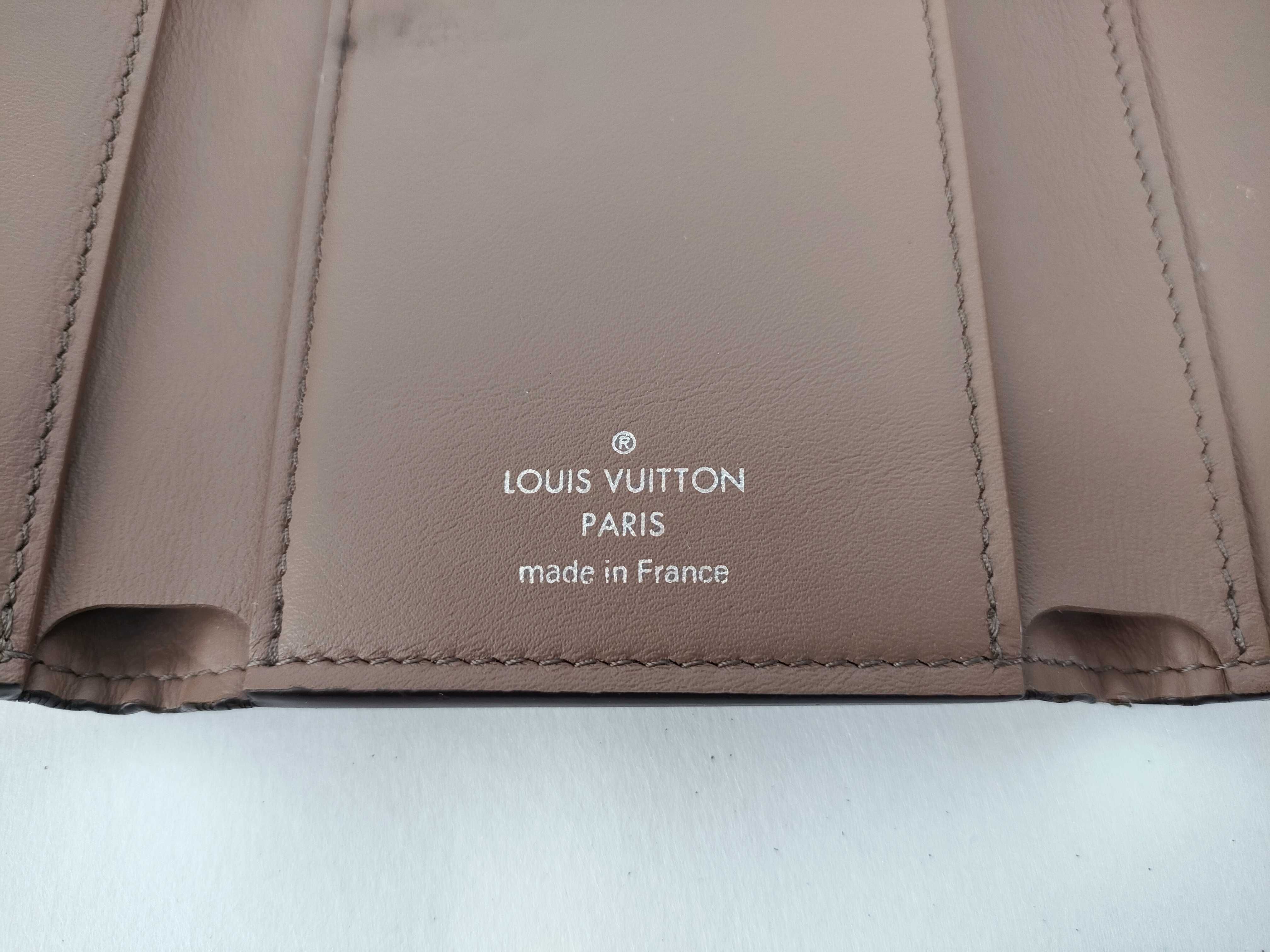 Taurillon Portefeuille Capucines Compact Magnolia M62156 Wallet — view 11