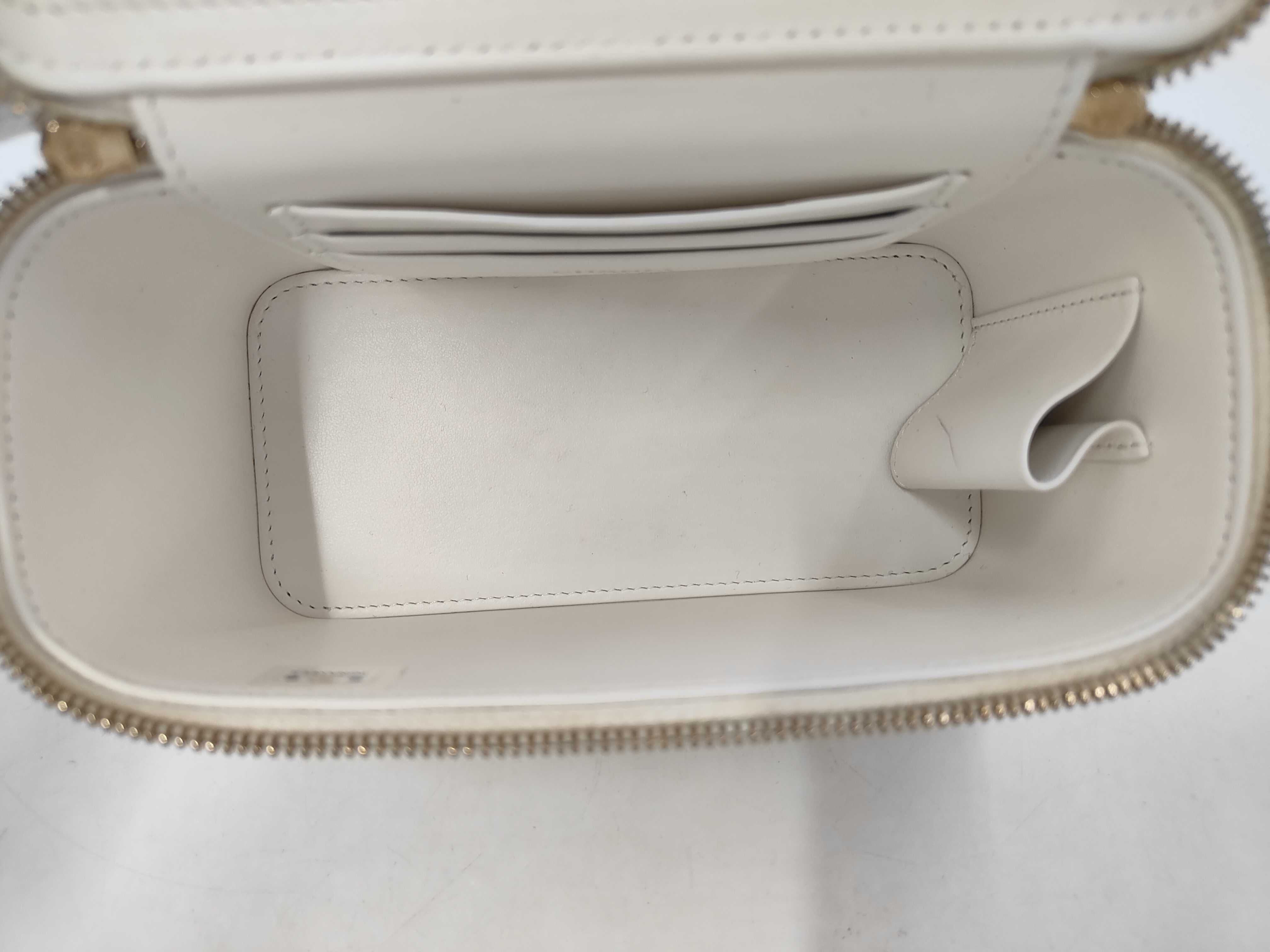 Caviar Chain Vanity Bag JGNAXEL3 Shoulder Bag — view 8