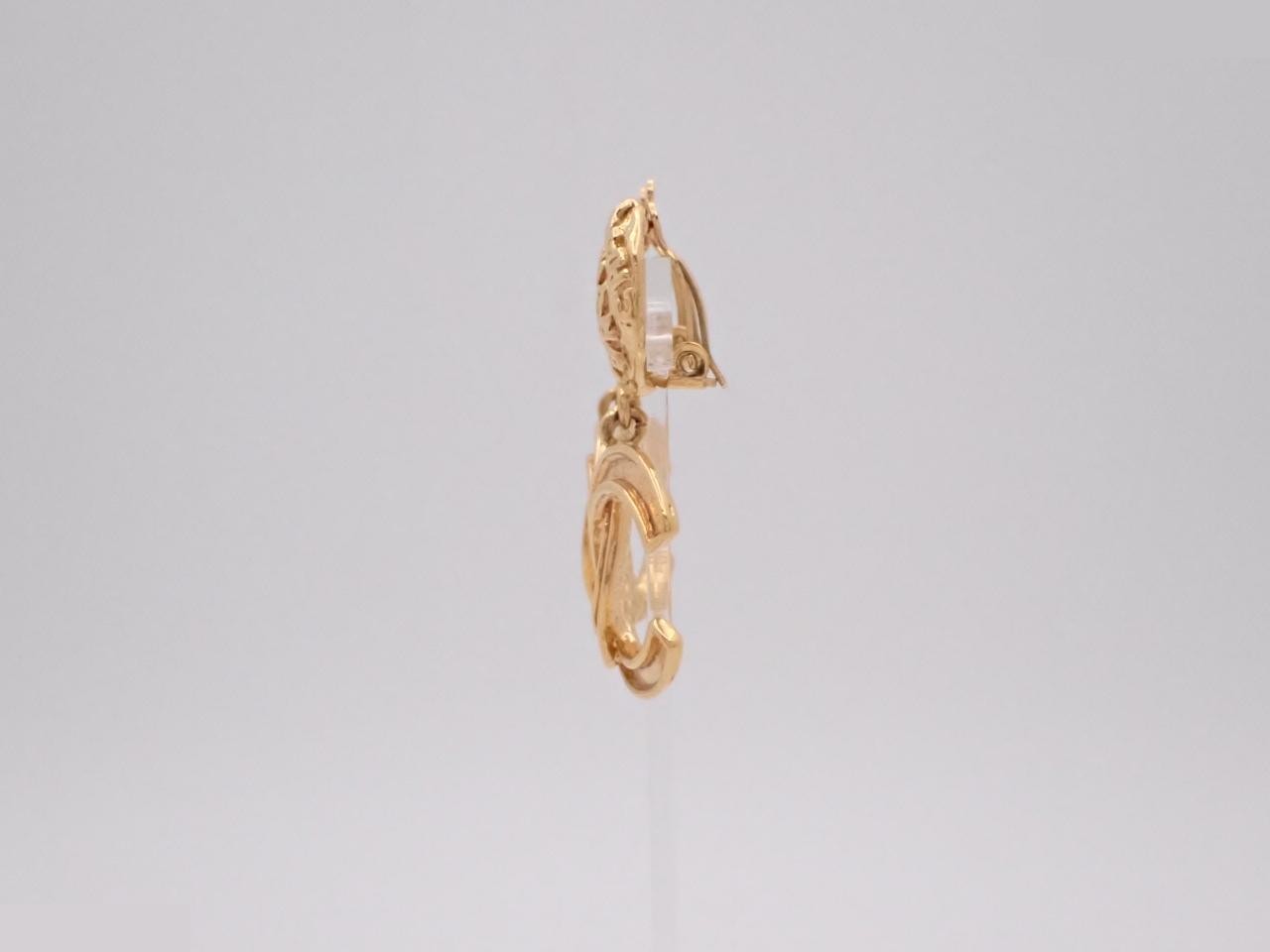 Earrings with Coco Mark design, gold. — view 3