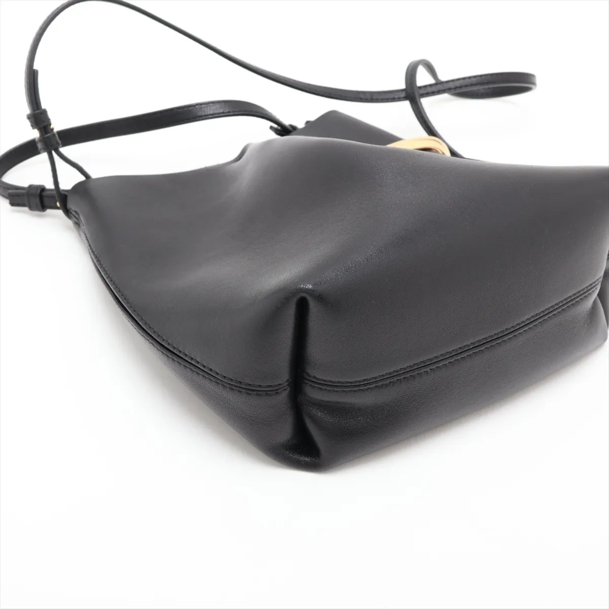 Pinch Me Leather 2-Way Handbag, Black — view 4