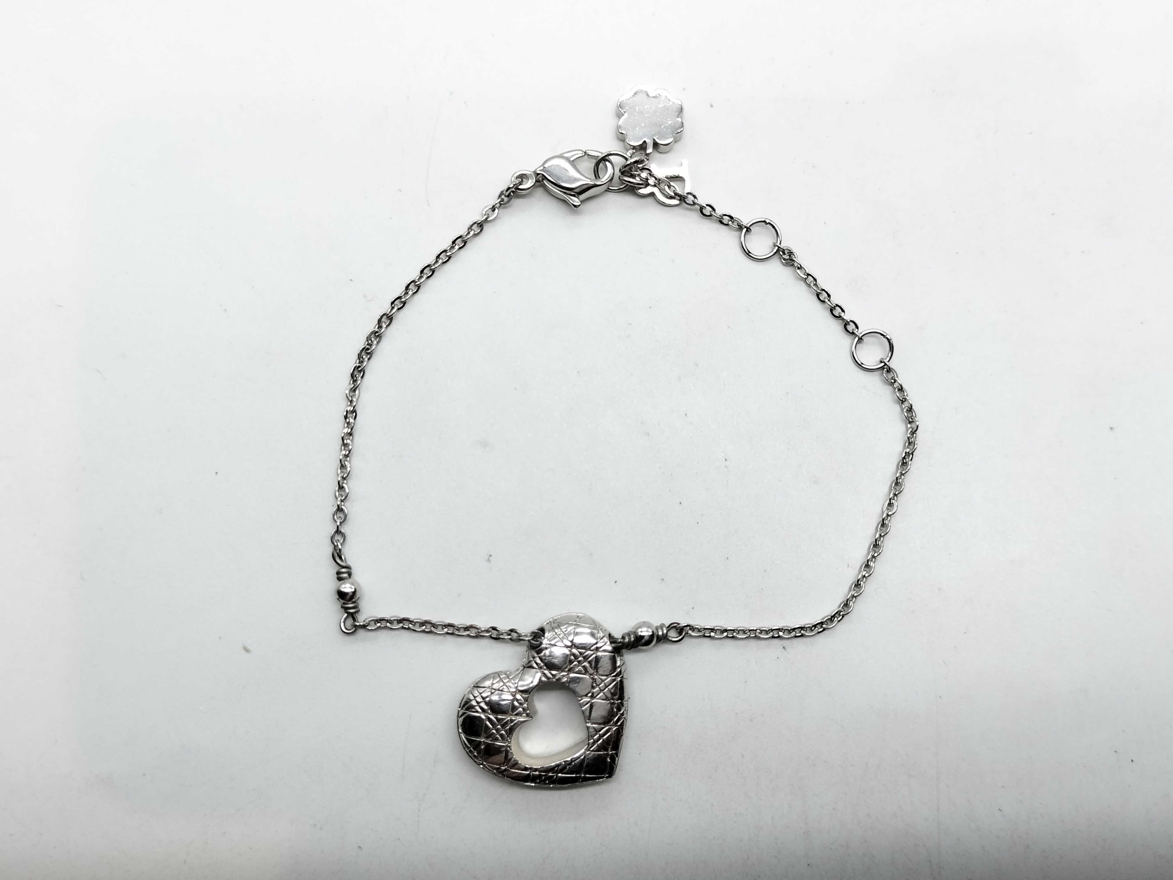 Silver Heart Bracelet Bracelet/Bangle — view 3