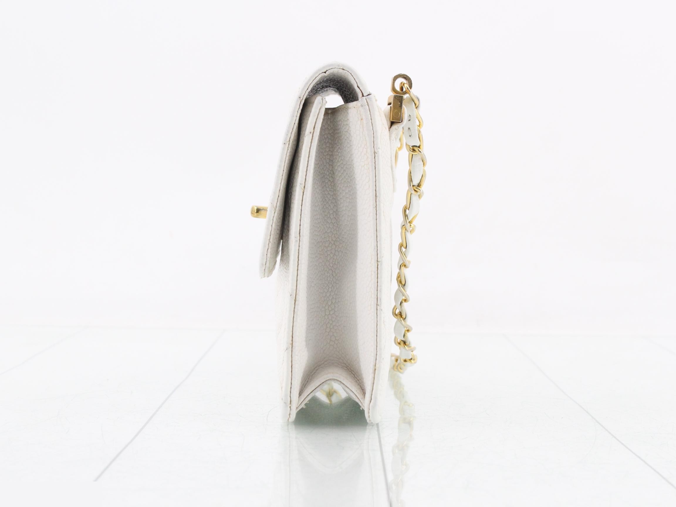 Matelassé Chain Caviar Skin — view 3