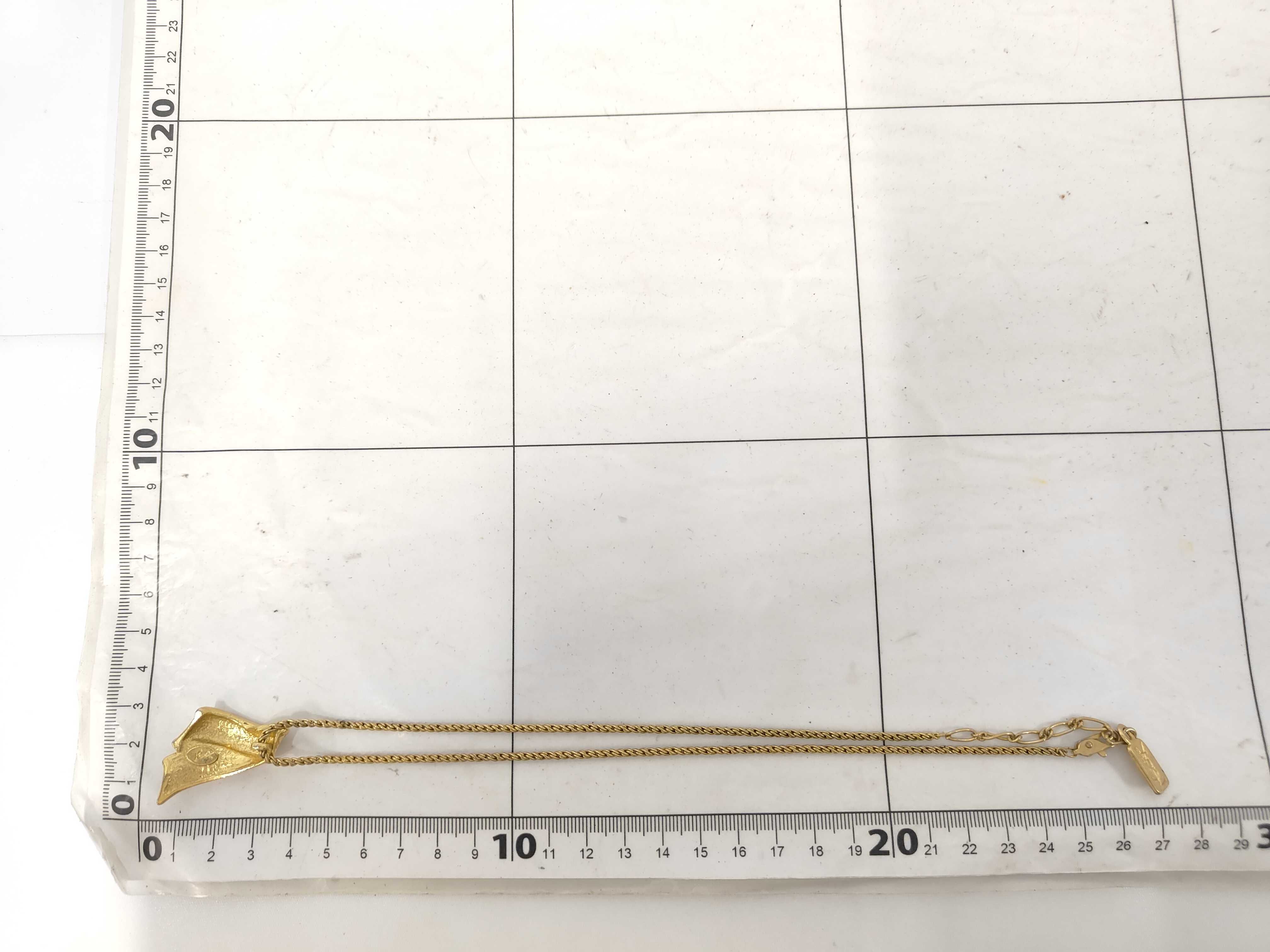 necklace — view 9