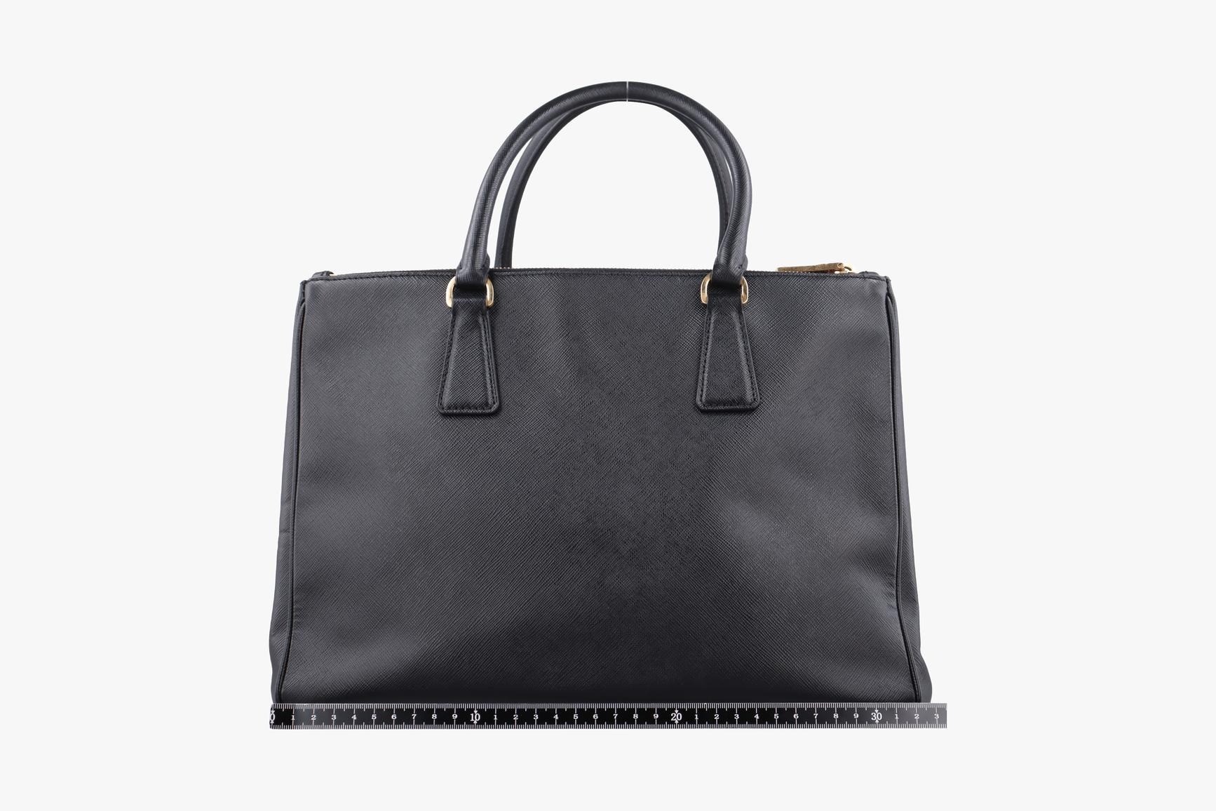 Galleria Saffiano Leather Black — view 2