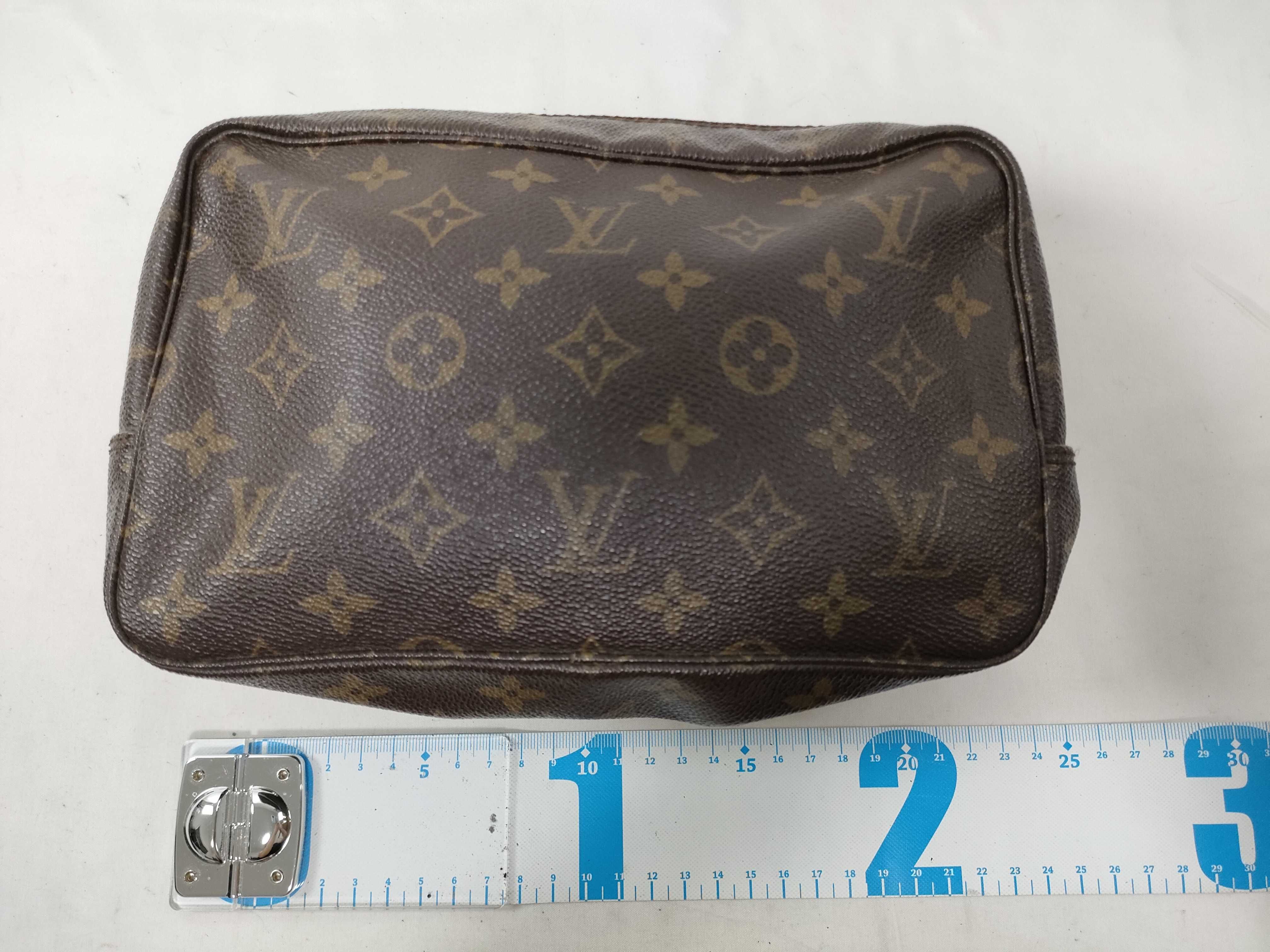Monogram Louis Vuitton Trousses Toilette 23 Second Bag — view 2
