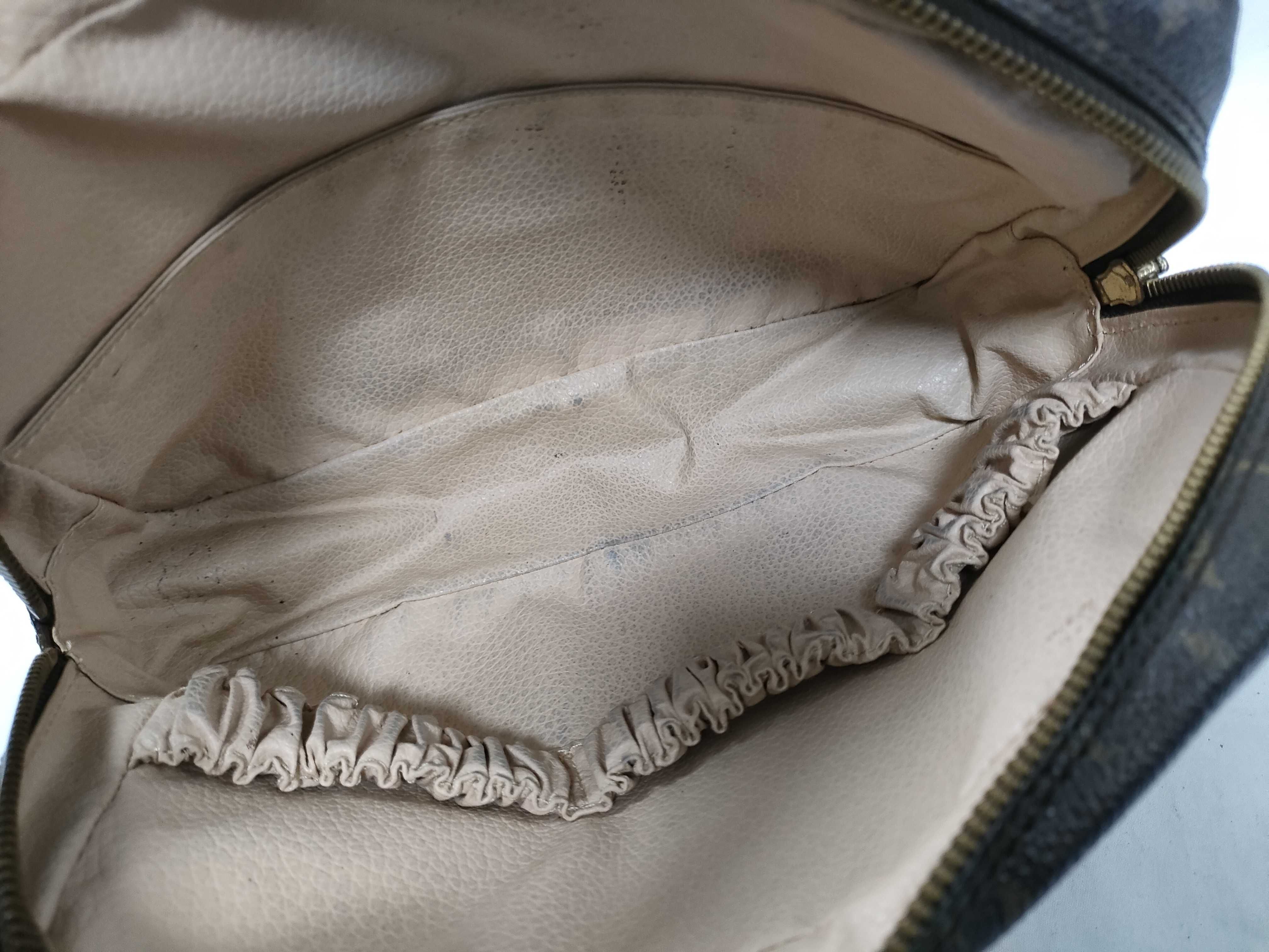 Monogram Louis Vuitton Trousses Toilette 23 Second Bag — view 7
