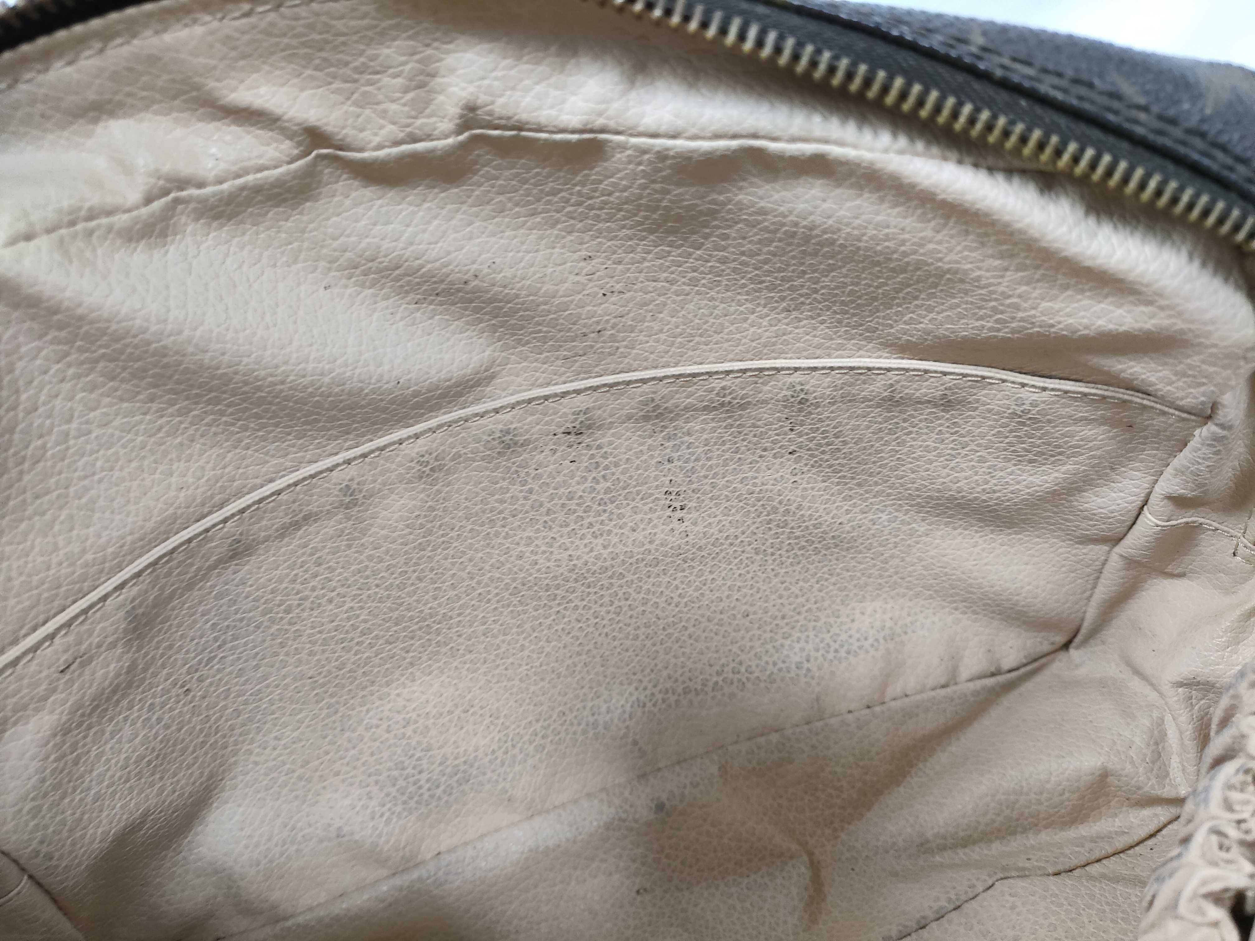 Monogram Louis Vuitton Trousses Toilette 23 Second Bag — view 8