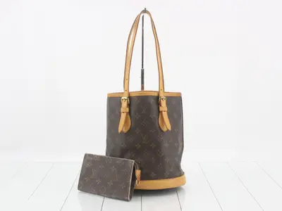 Bucket PM with pouch