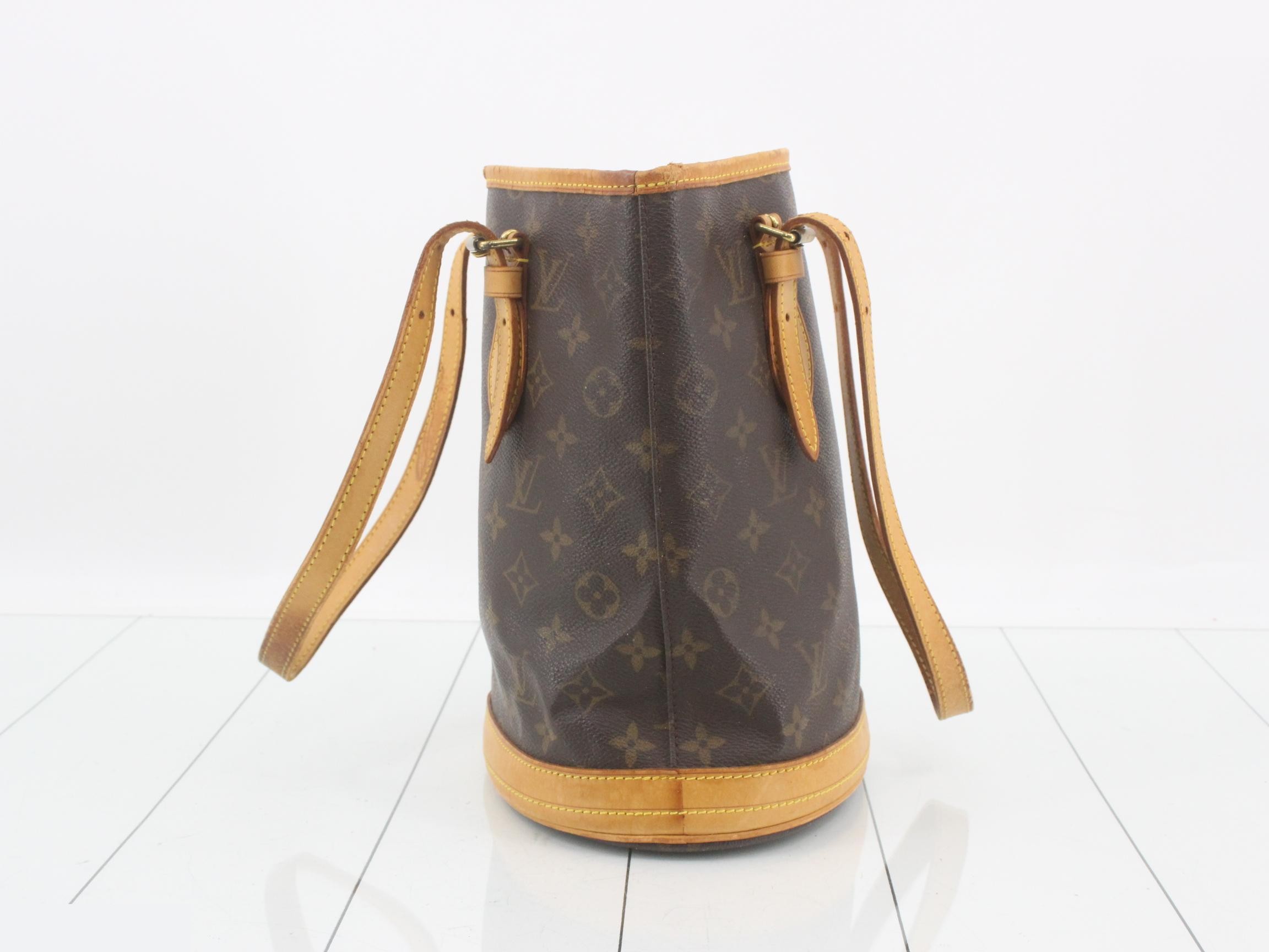 Bucket PM with pouch — view 3