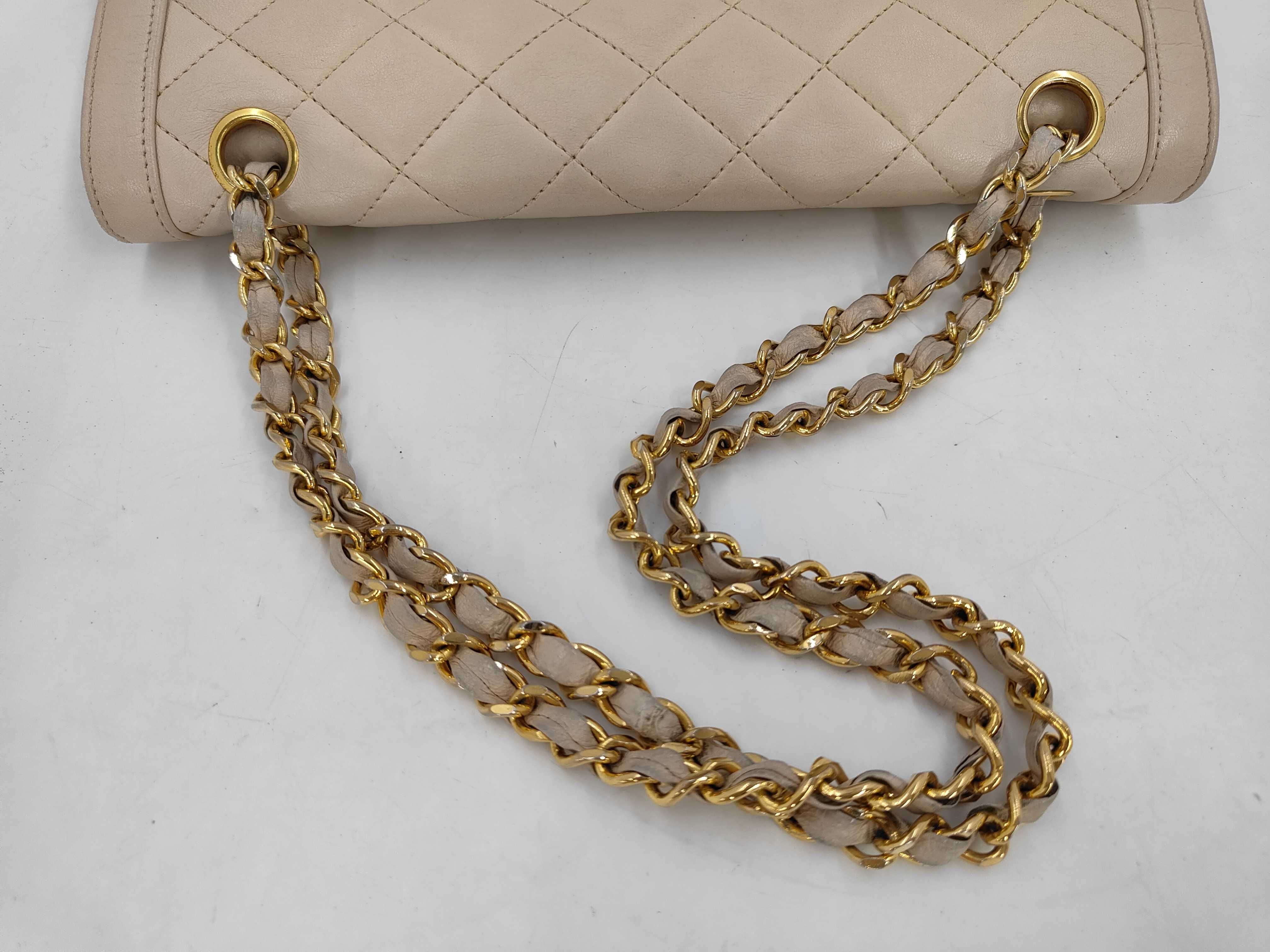 Matelassé Paris Limited Edition Chain Shoulder Bag, Beige Shoulder Bag — view 5