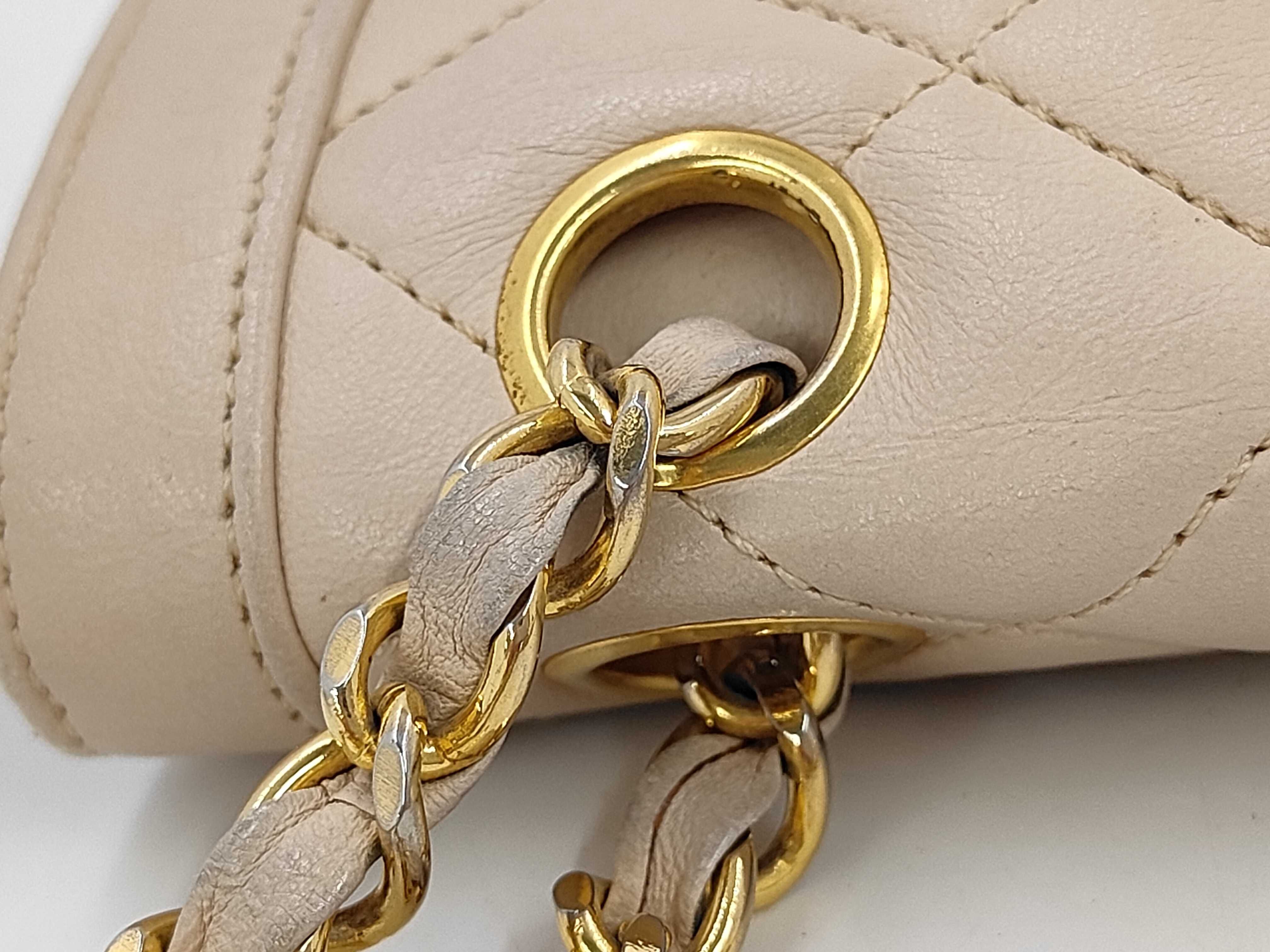 Matelassé Paris Limited Edition Chain Shoulder Bag, Beige Shoulder Bag — view 6