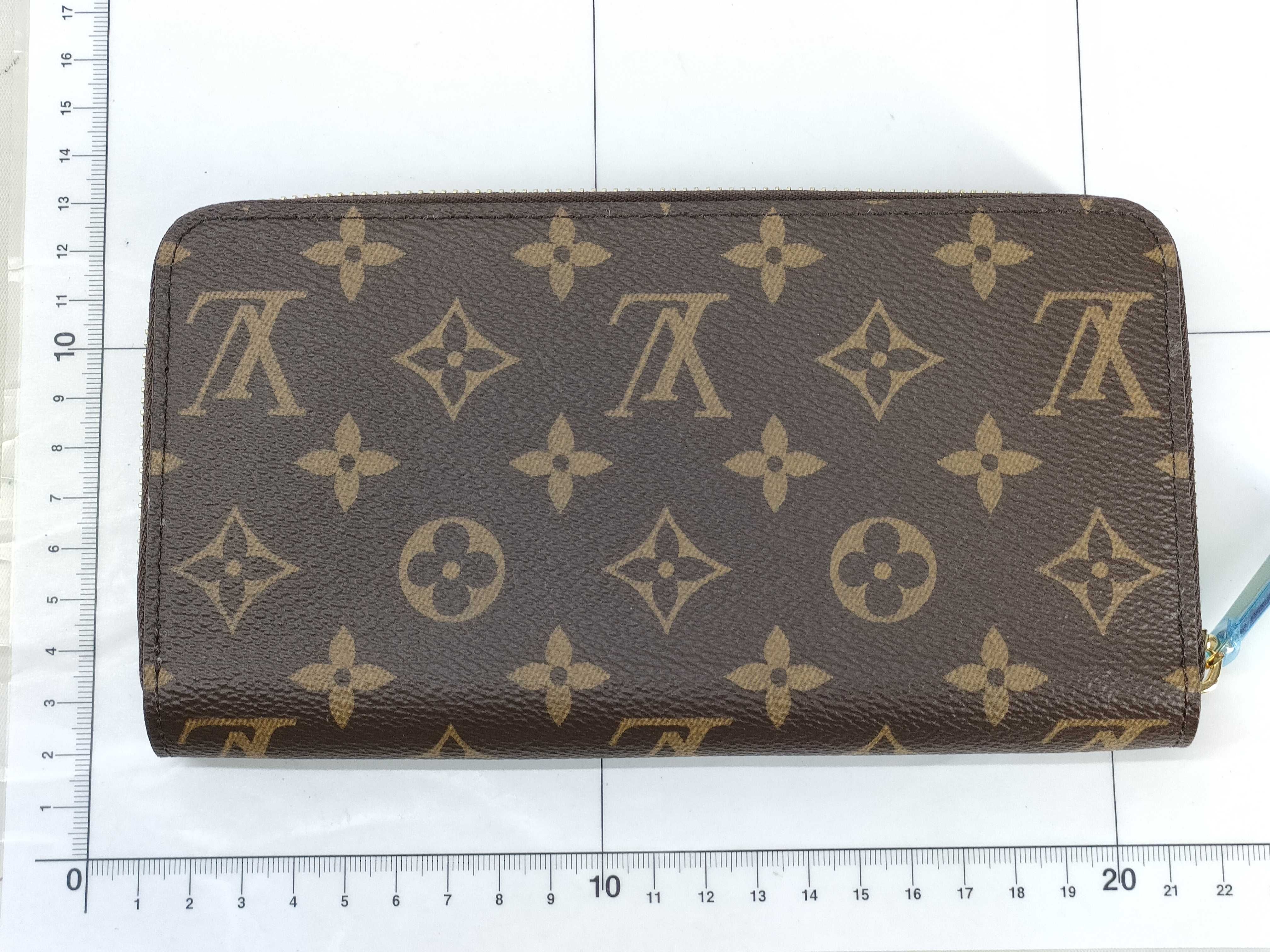 Monogram Zippy Wallet M42616 RFID — view 2