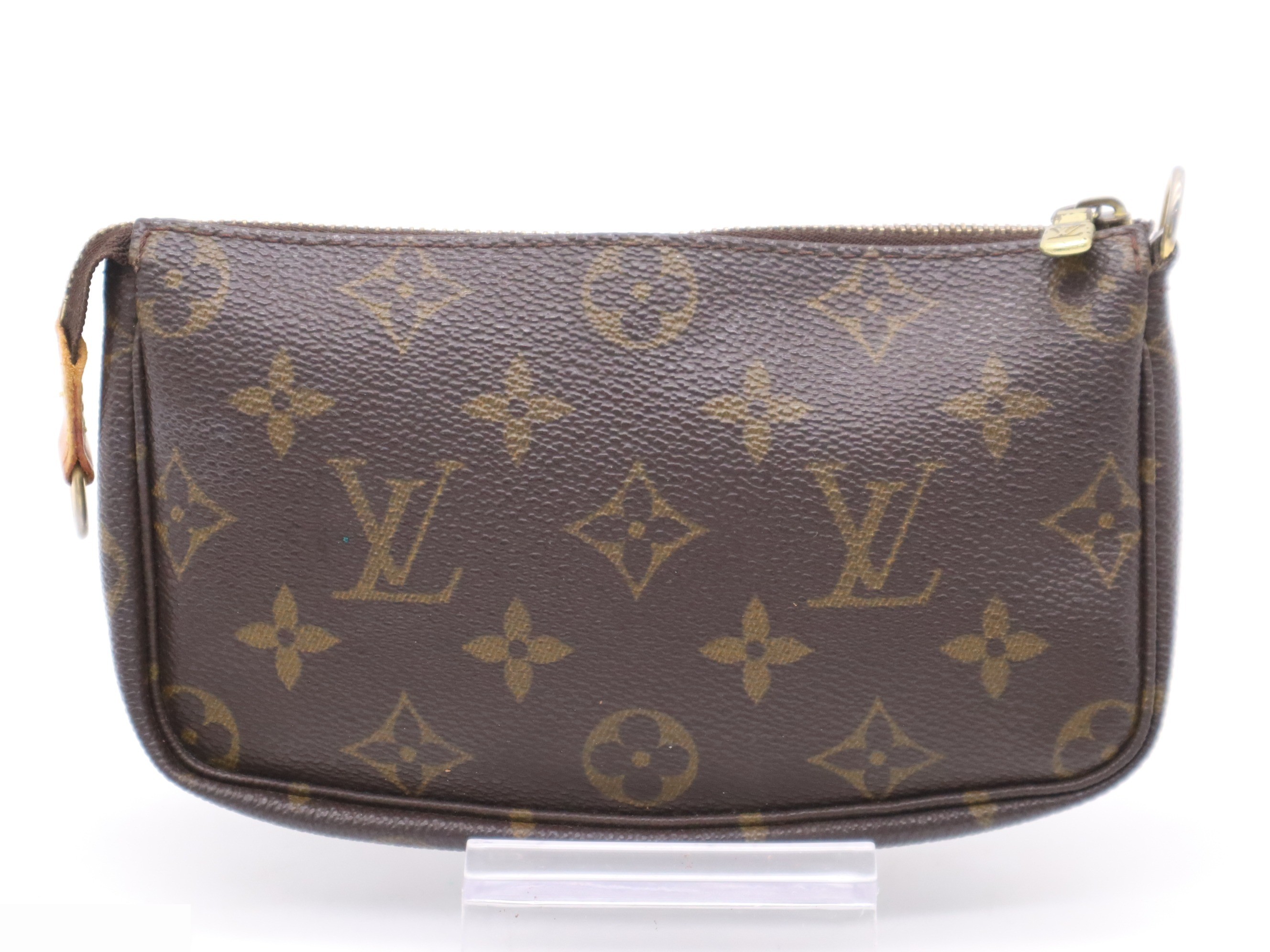 Accessories: Pouch — view 2