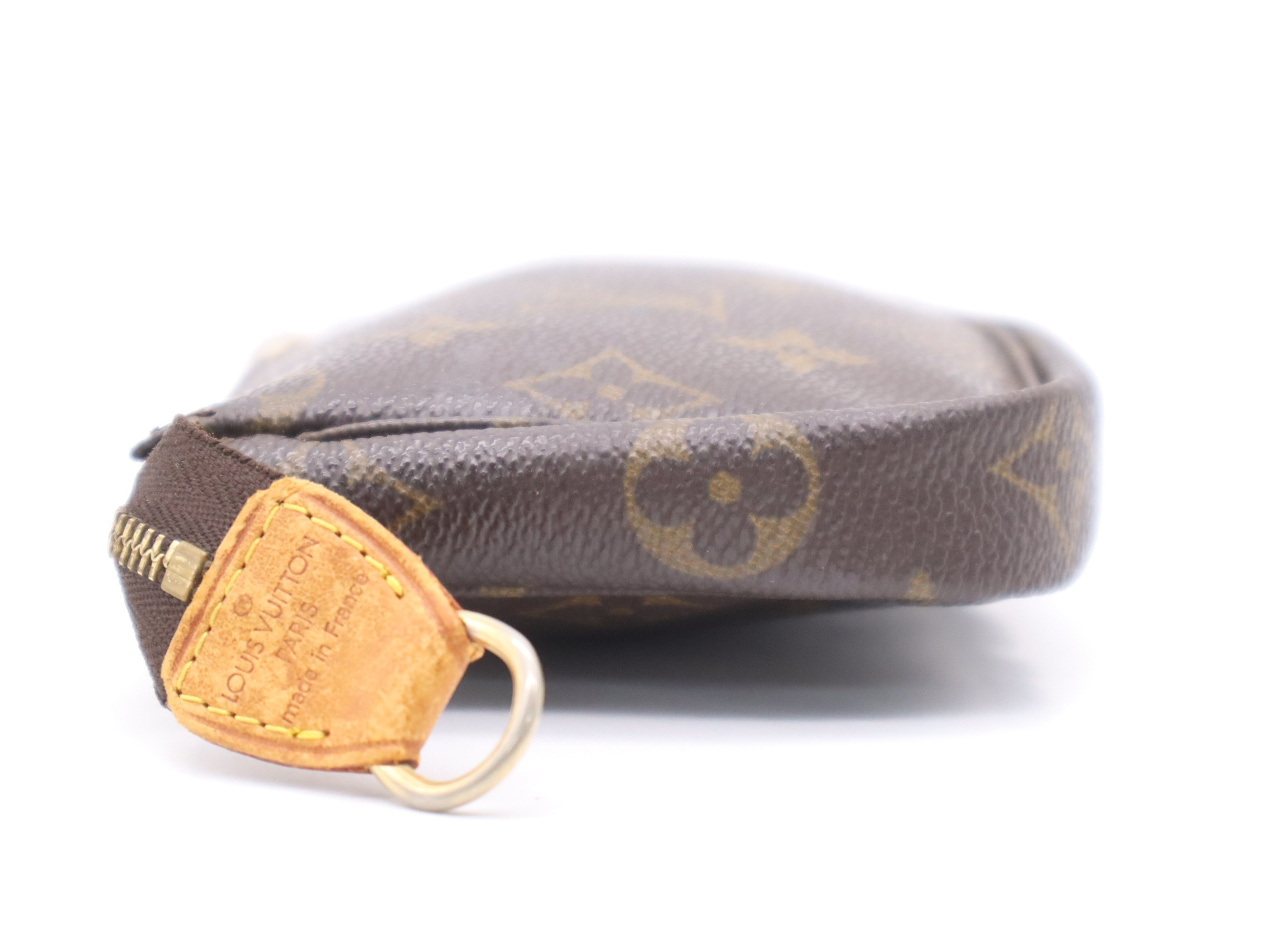Accessories: Pouch — view 3