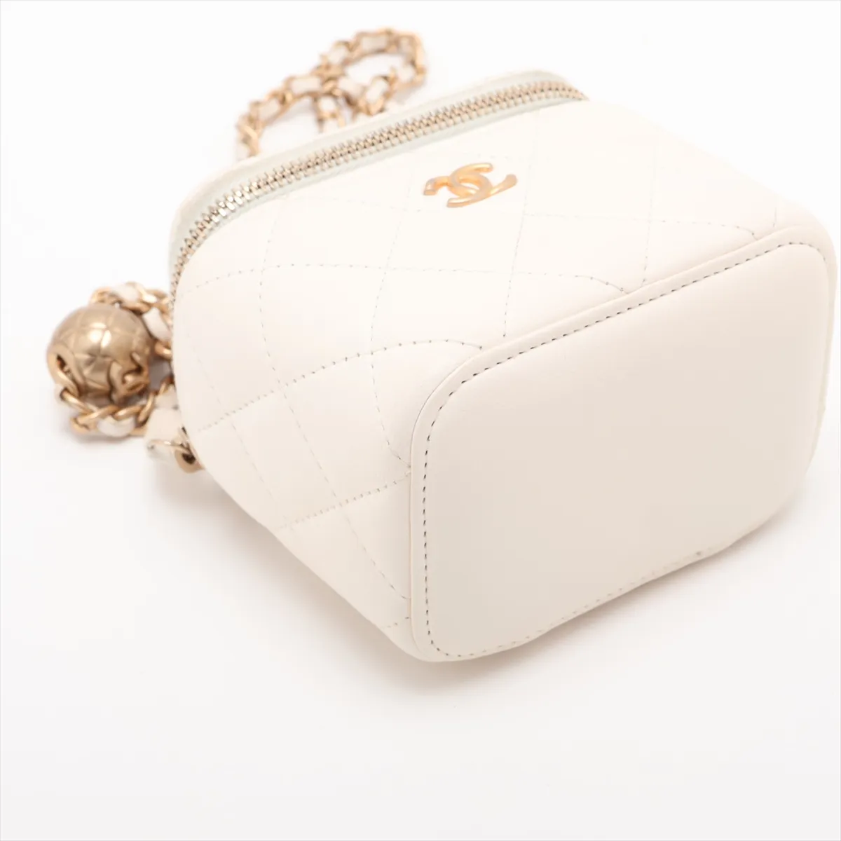 Matelassé Lambskin Vanity Bag, White with Gold Hardware, 30867498 (Serial Number in the 30s) — view 4