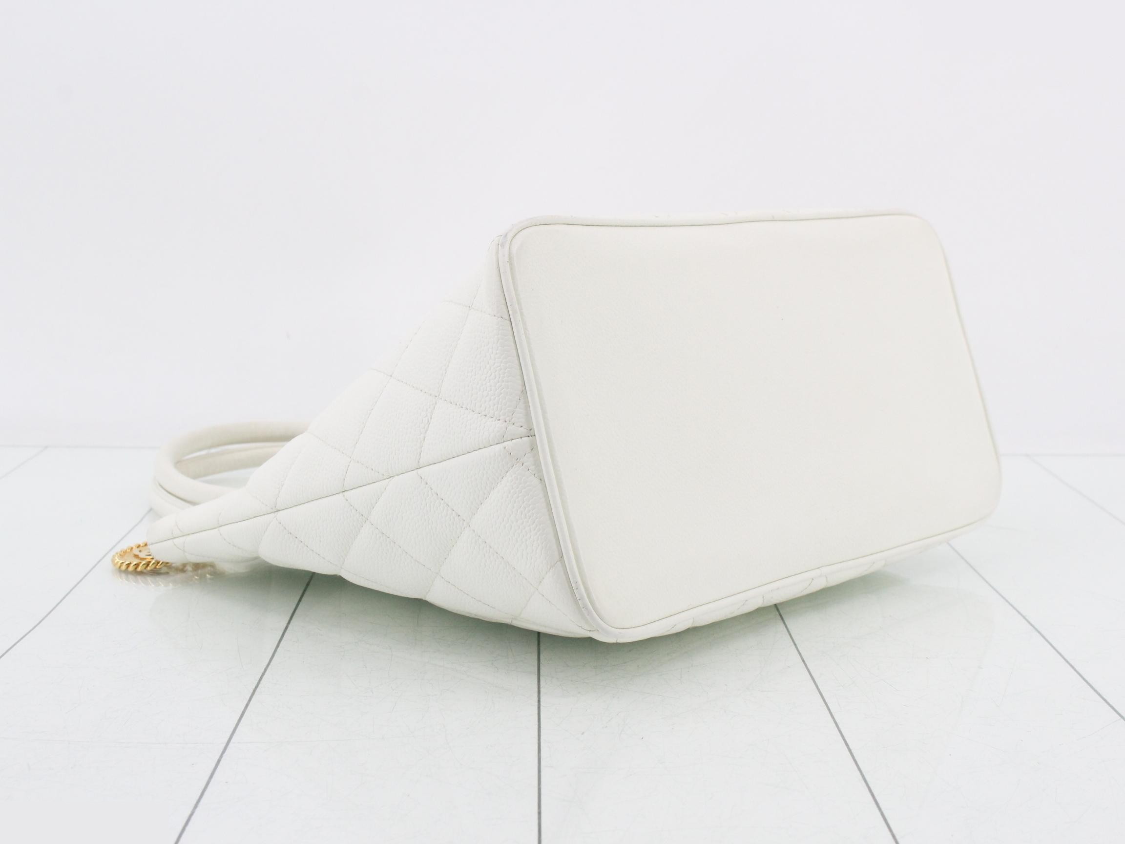 Reissue tote bag, caviar leather, model number 7. — view 5