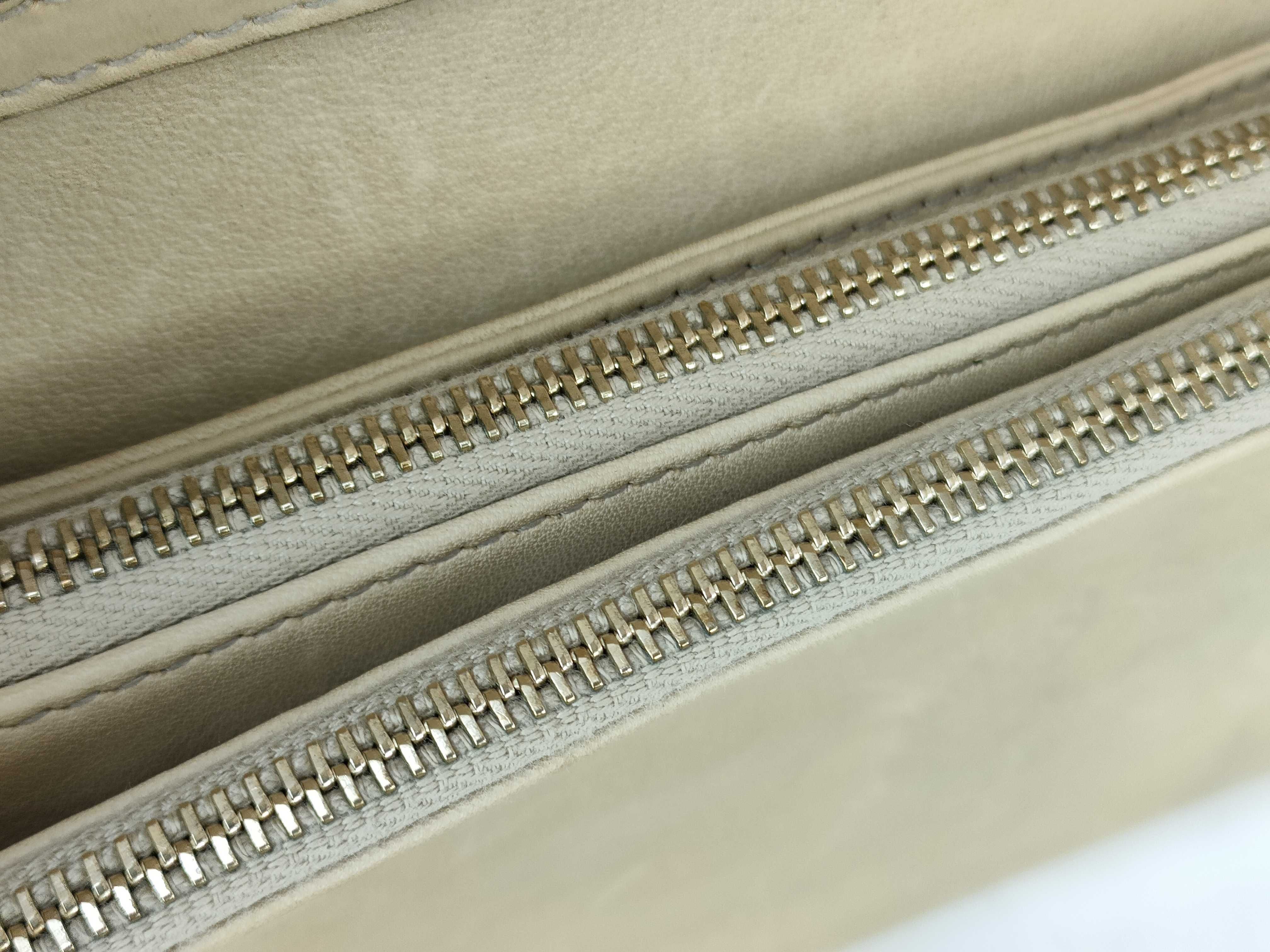 Jackie Gucci Calfskin New Jackie Shoulder Bag — view 6