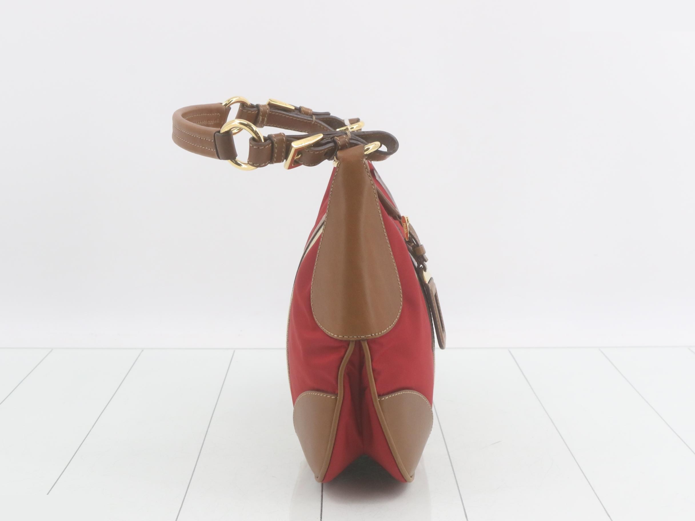 bags and handbags — view 4