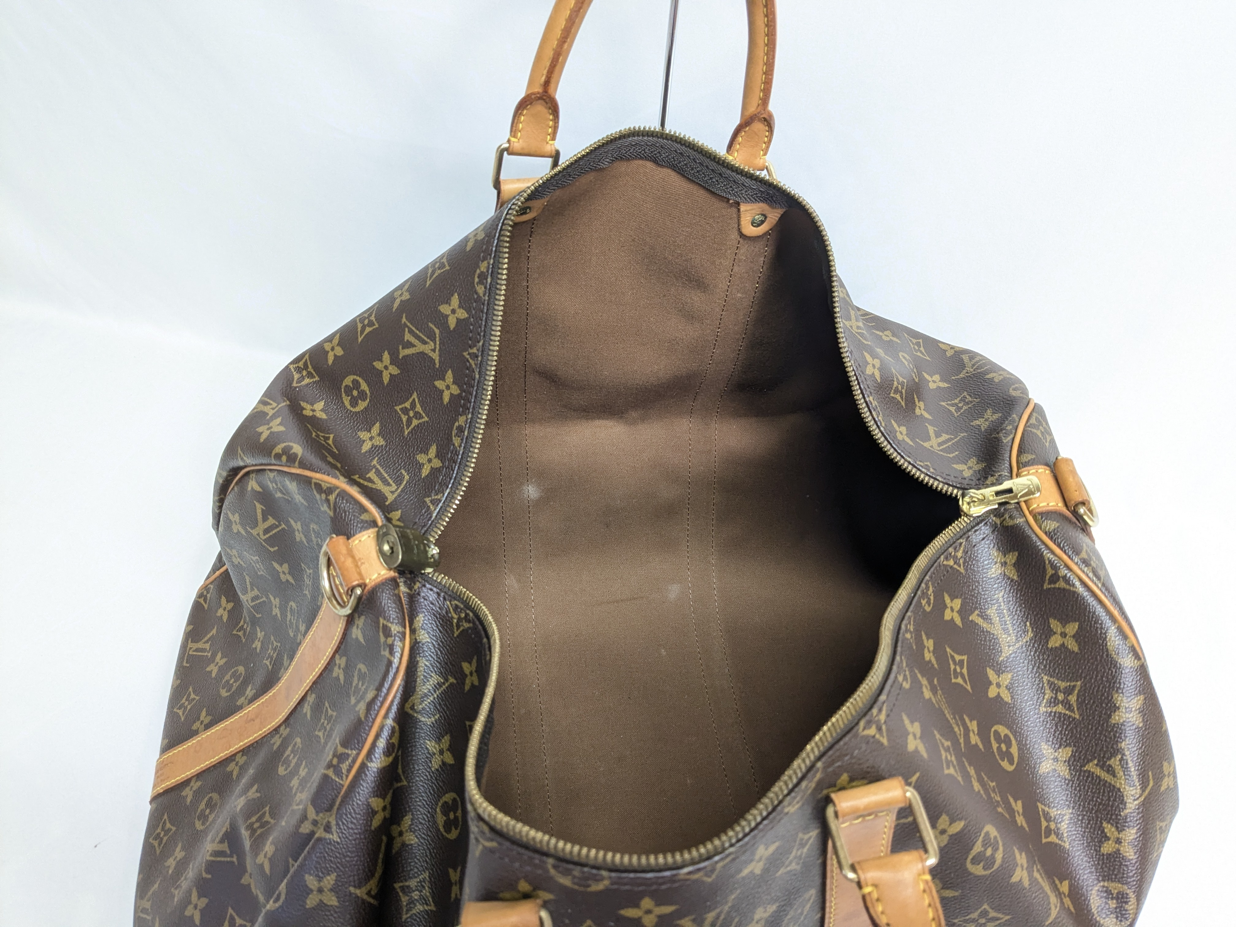 LV Monogram Keepall Bandoulière 55 Boston Bag — view 8