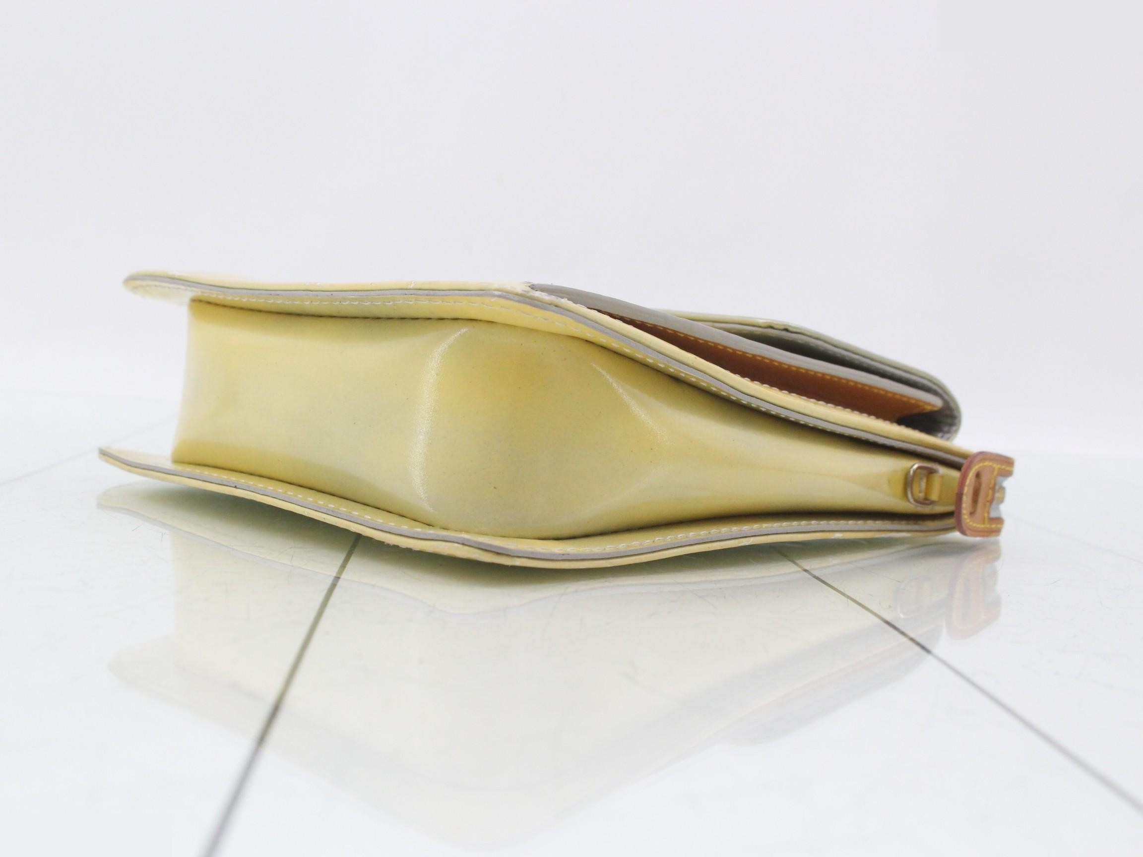 Vernis Shoulder Bag — view 6