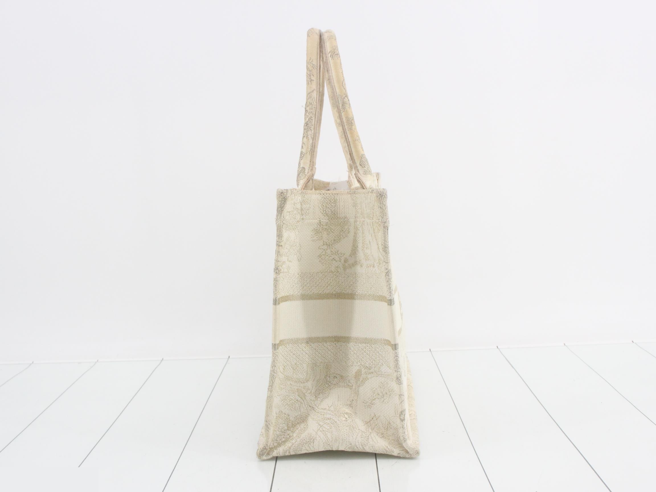 Book Tote, Medium, Gold — view 4