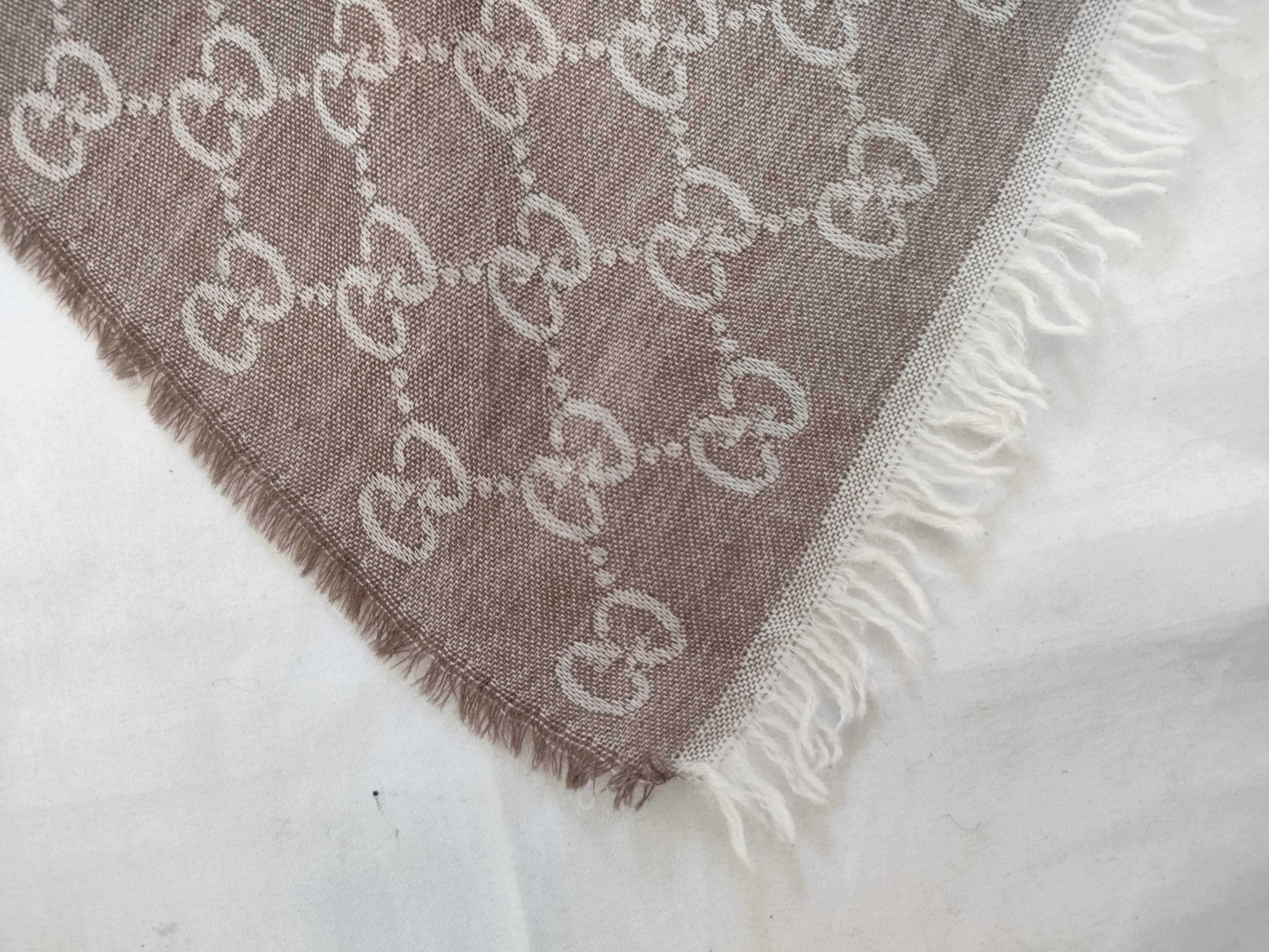 GG pattern, 80% wool, 20% silk, reversible large shawl, 70 x 195 cm, brown tones, other accessories. — view 5