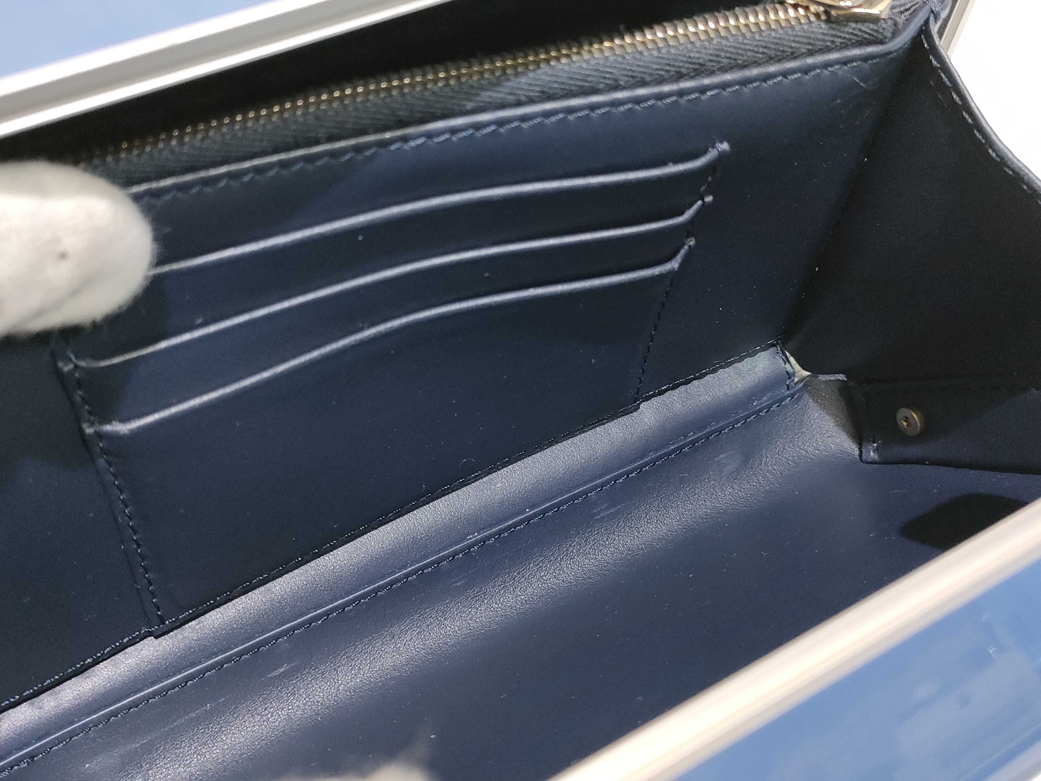 ID - Personal polycarbonate x Cowskin Shoulder bag Blue — view 8