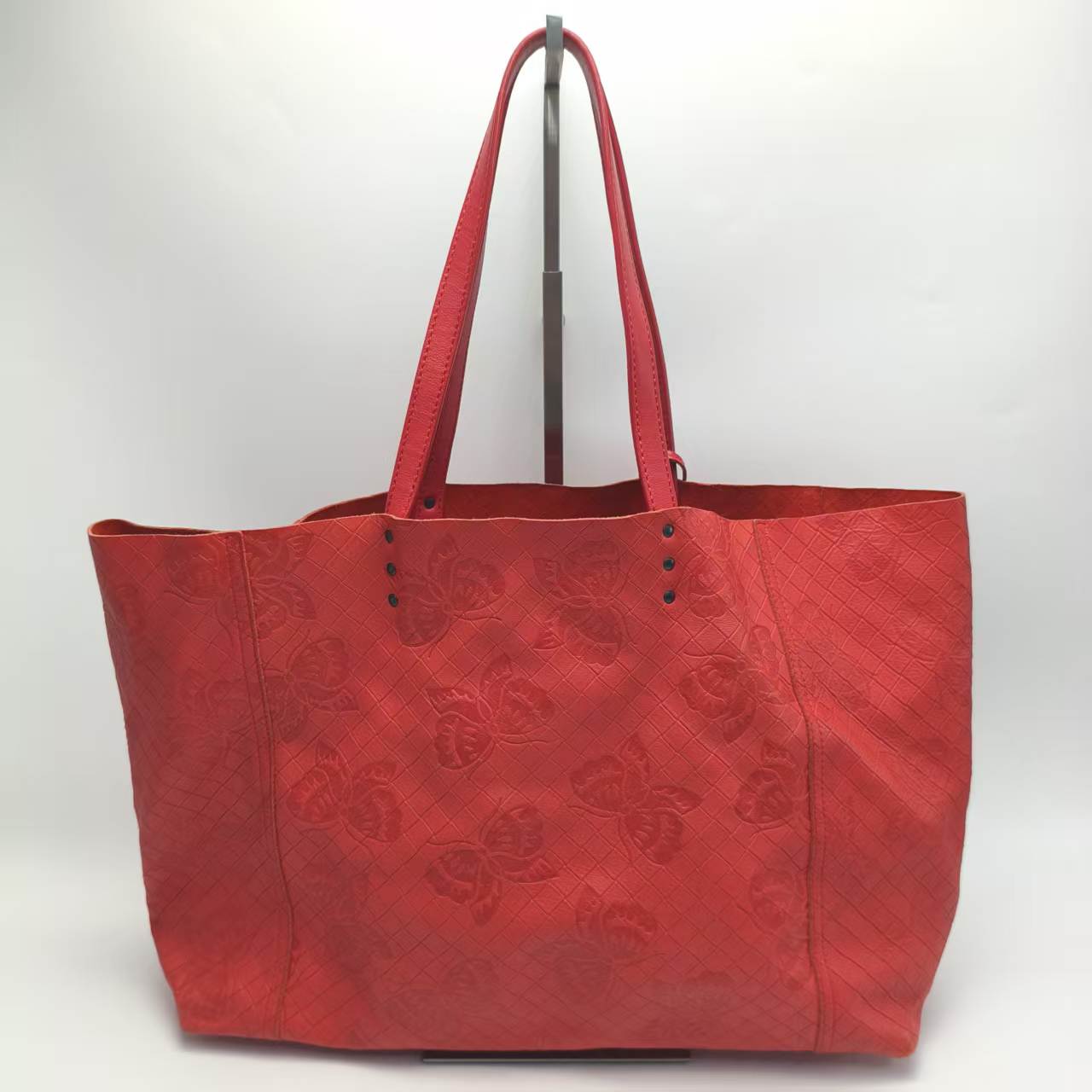 【*Shipped from: China*】BOTTEGA VENETA Lambskin Handbag — view 2