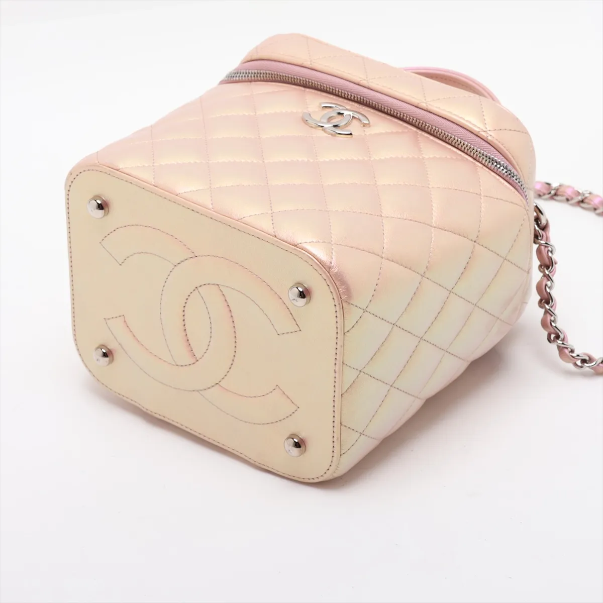 Matelassé Leather 2-Way Handbag Vanity Case Pink Silver Hardware NL30971C Random Plate — view 3