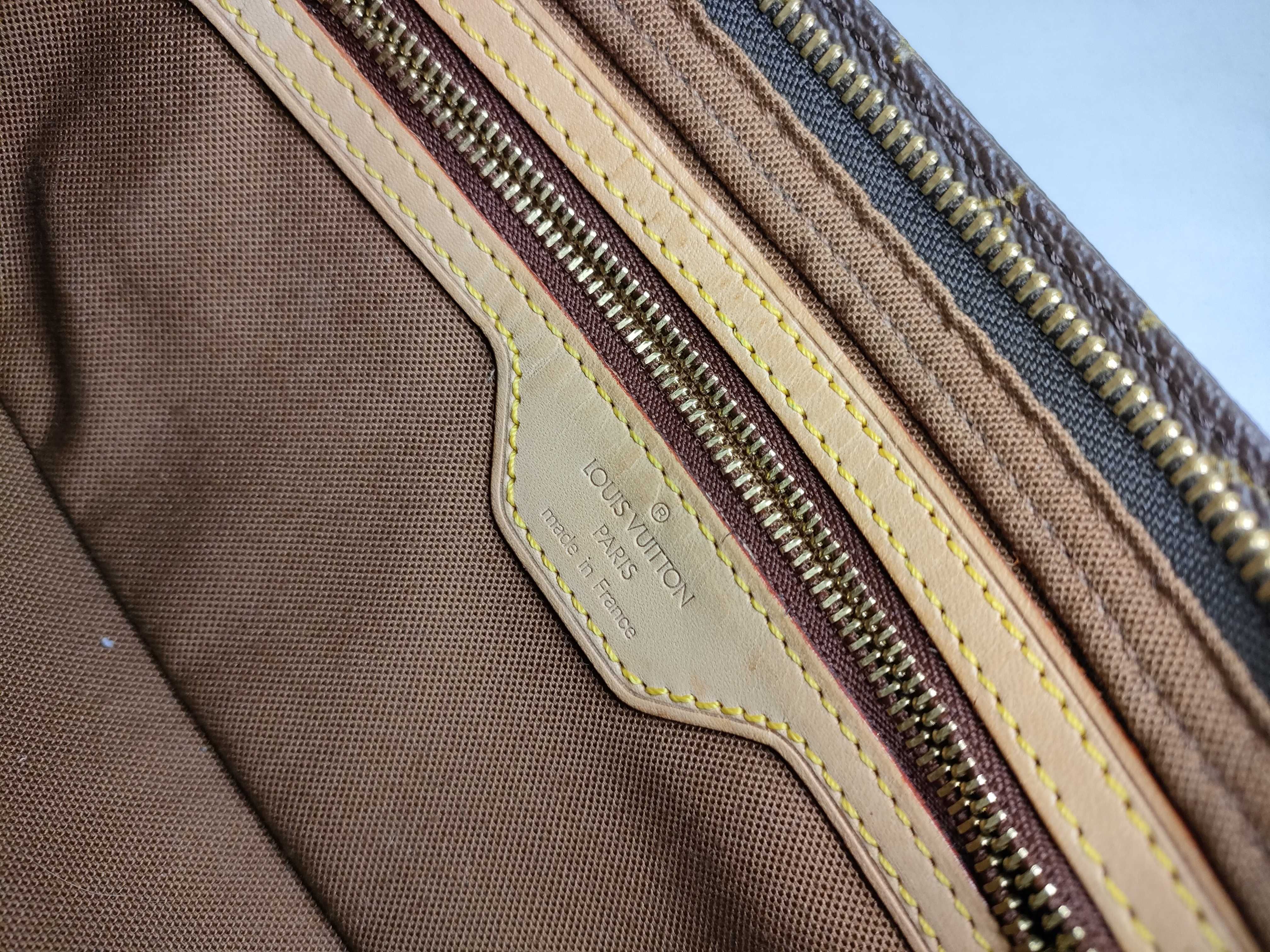 Monogram Louis Vuitton Monogram M51240 Trotteur Shoulder Bag — view 11