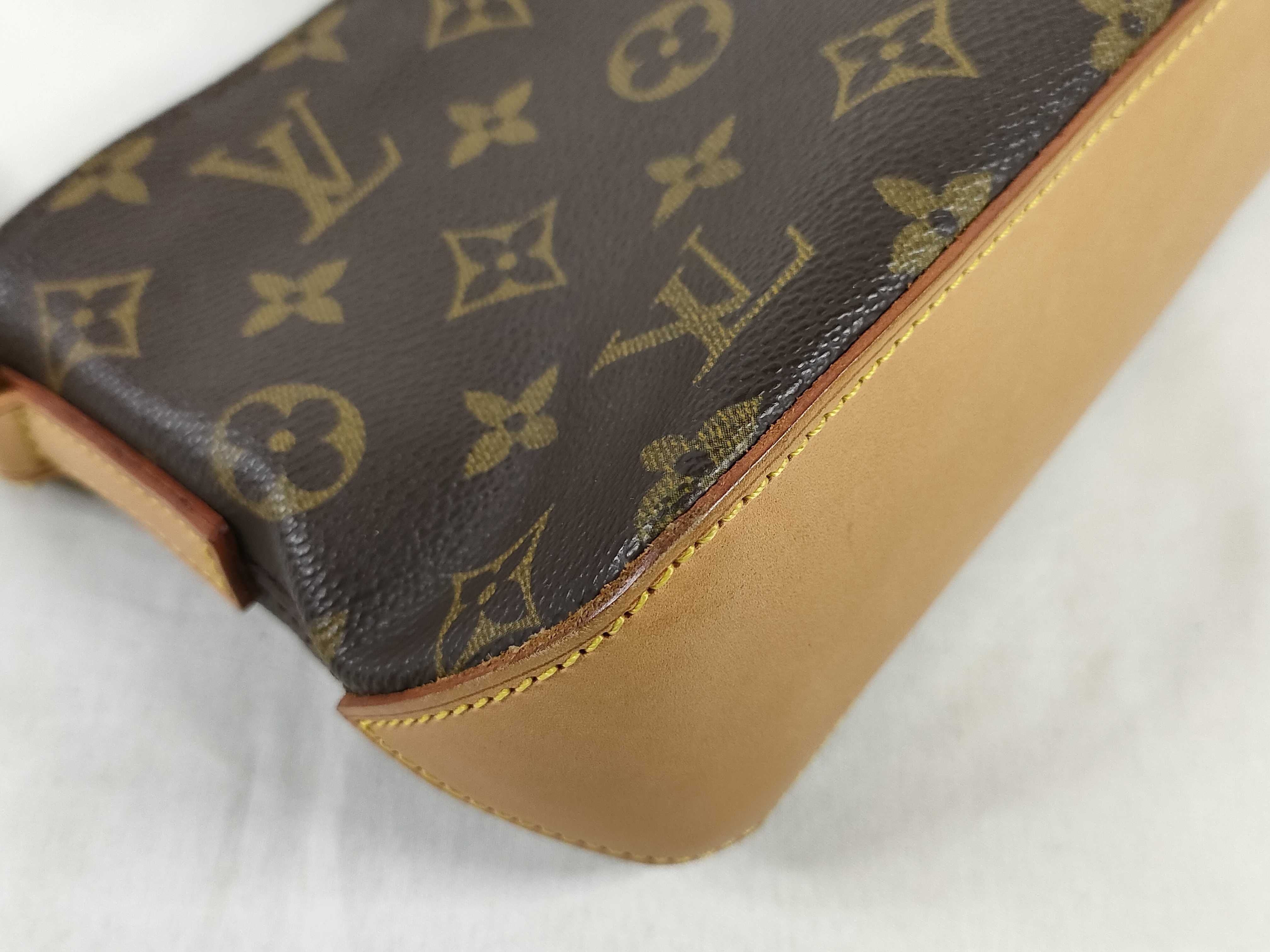 Monogram Louis Vuitton Monogram M51240 Trotteur Shoulder Bag — view 14