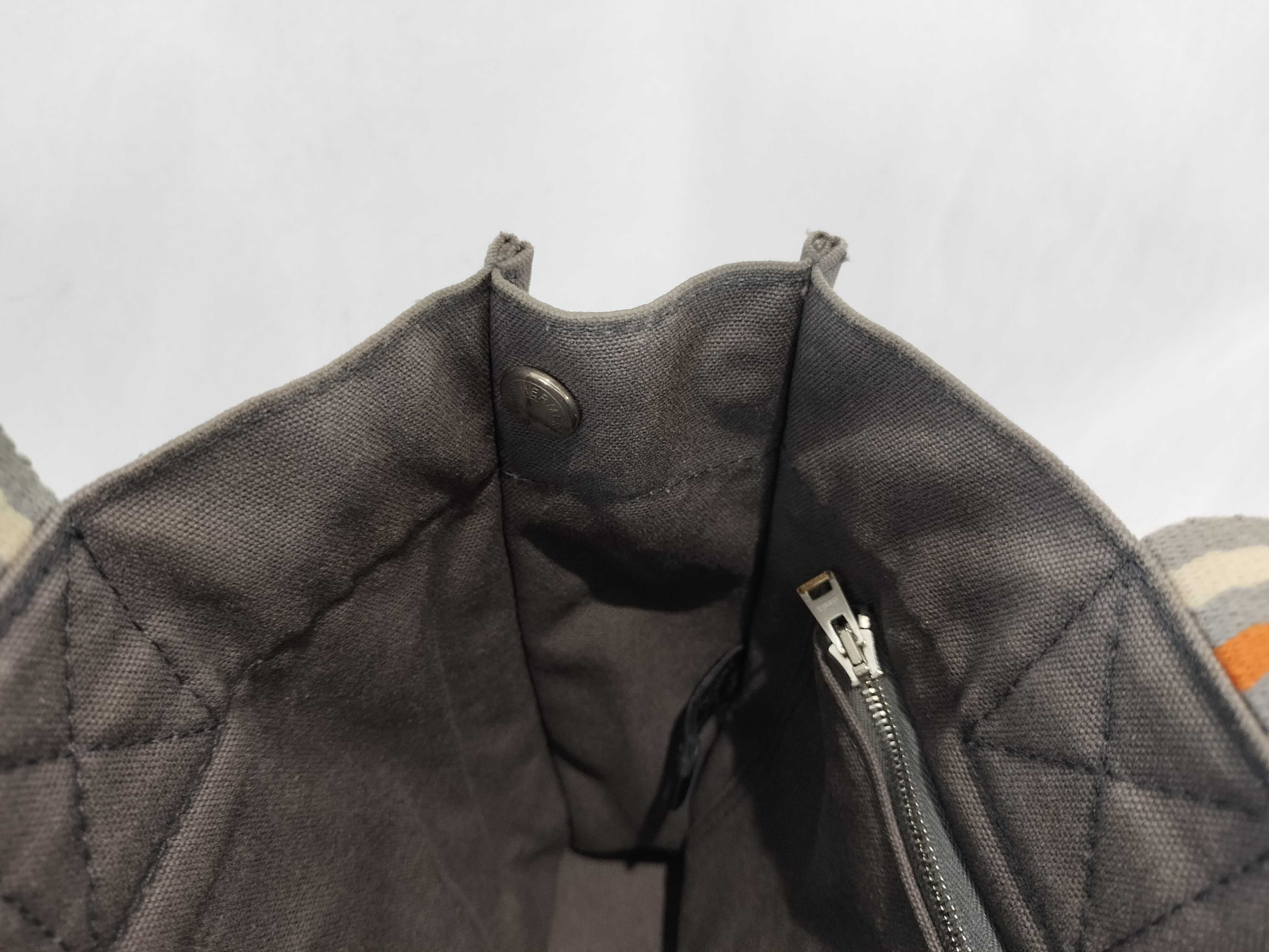 Fourre-Tout PM Ginza Store Limited Edition Handbag — view 10