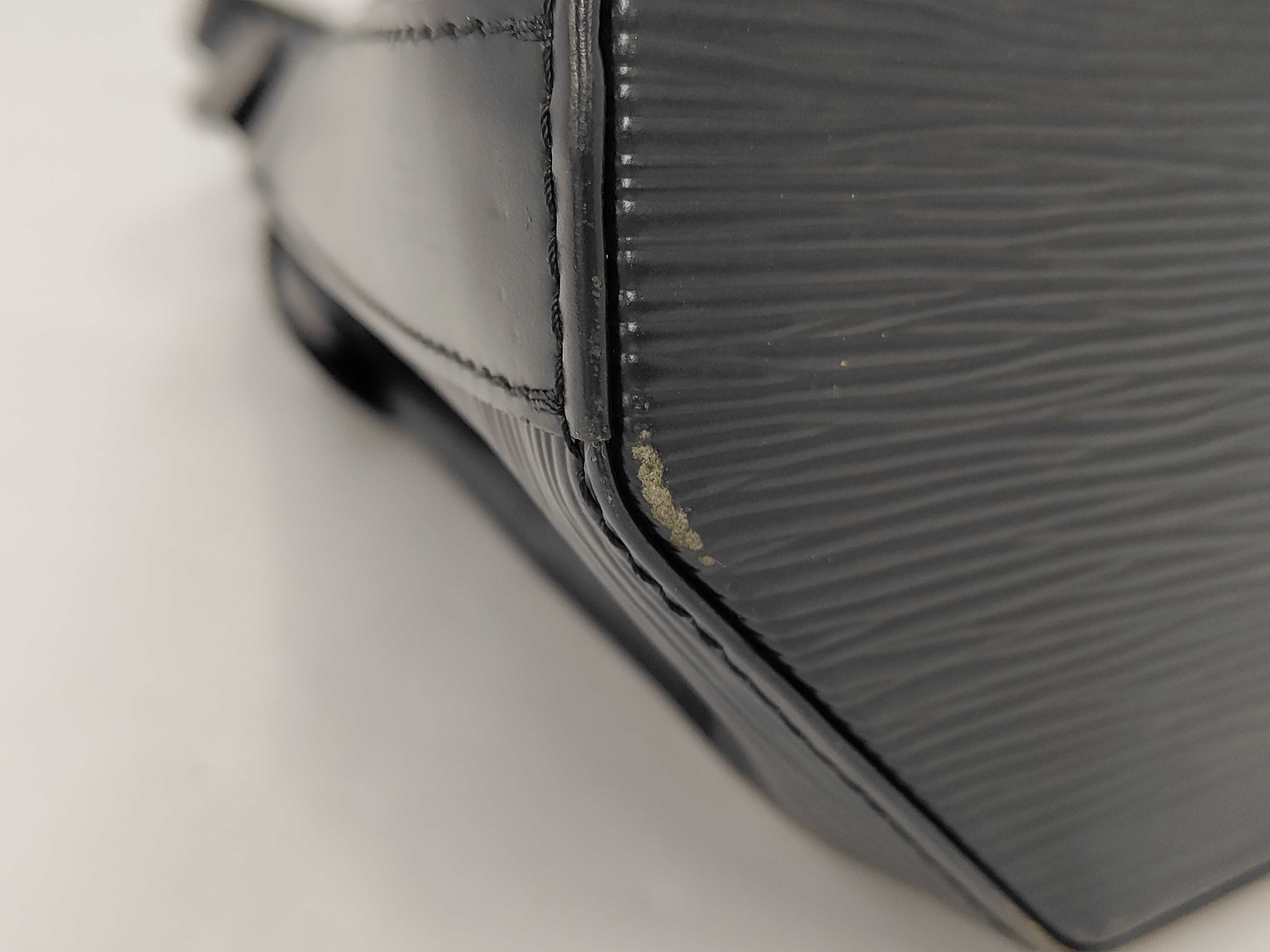 Epi Sac Depaule M80155 Shoulder Bag — view 8
