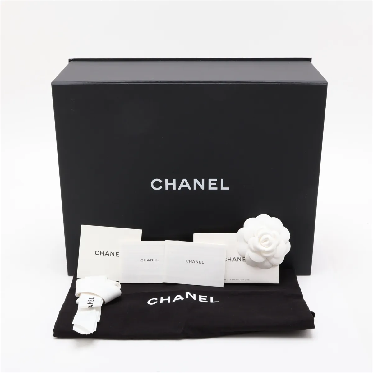[Individually packaged] Chanel Coco Handle 19 XXS Caviar Skin 2-Way Handbag, Black with Gold Hardware, G05KH6X6, Random Plate, AS2215 — view 14