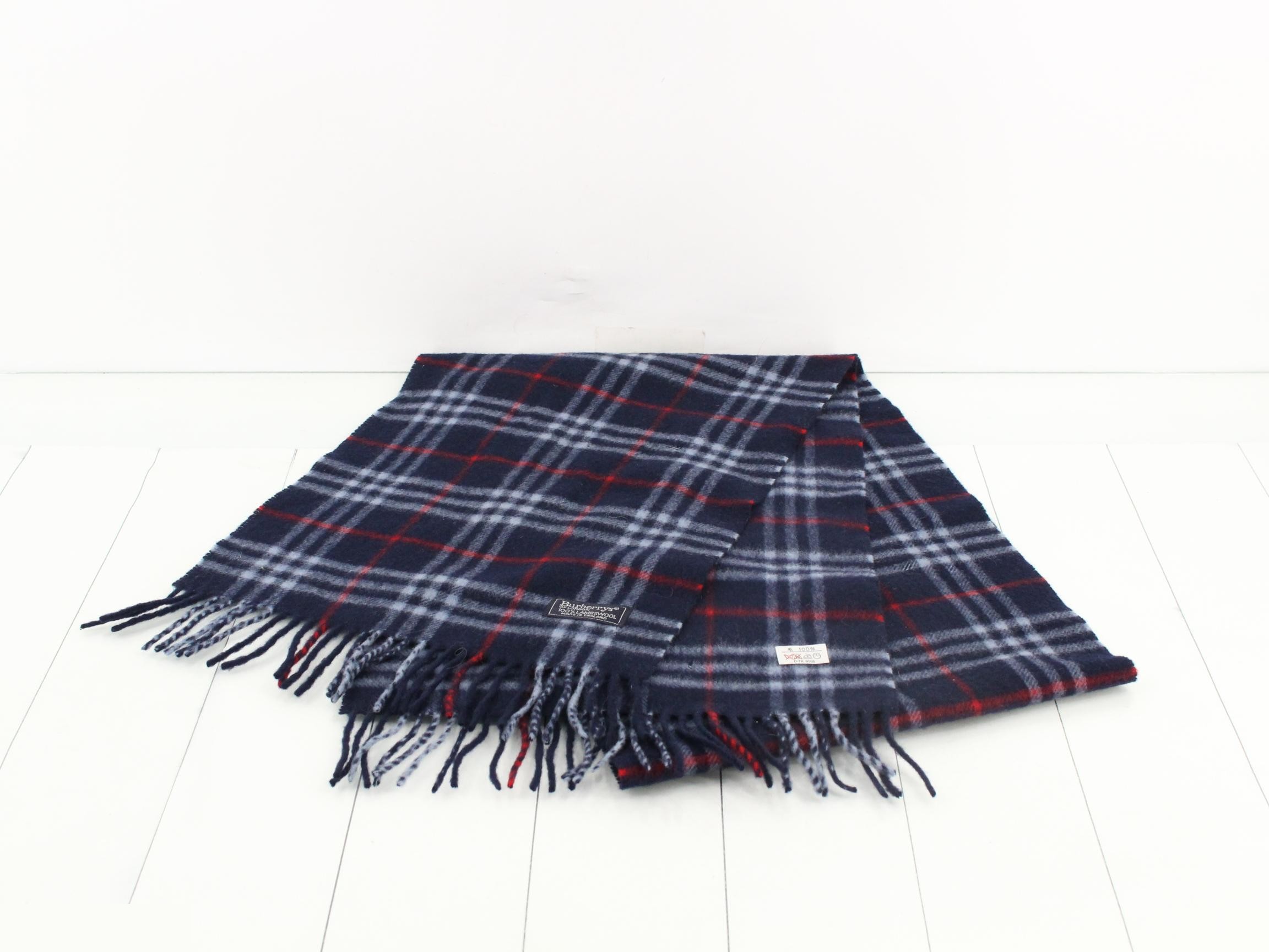 scarf — view 2