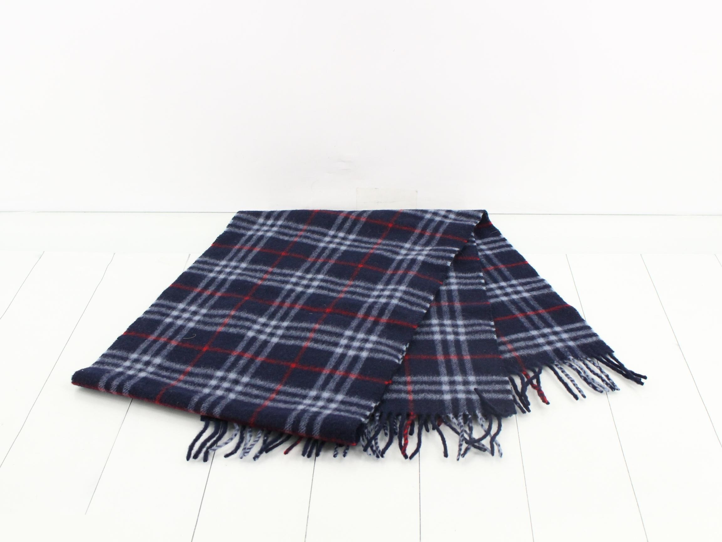 scarf — view 3