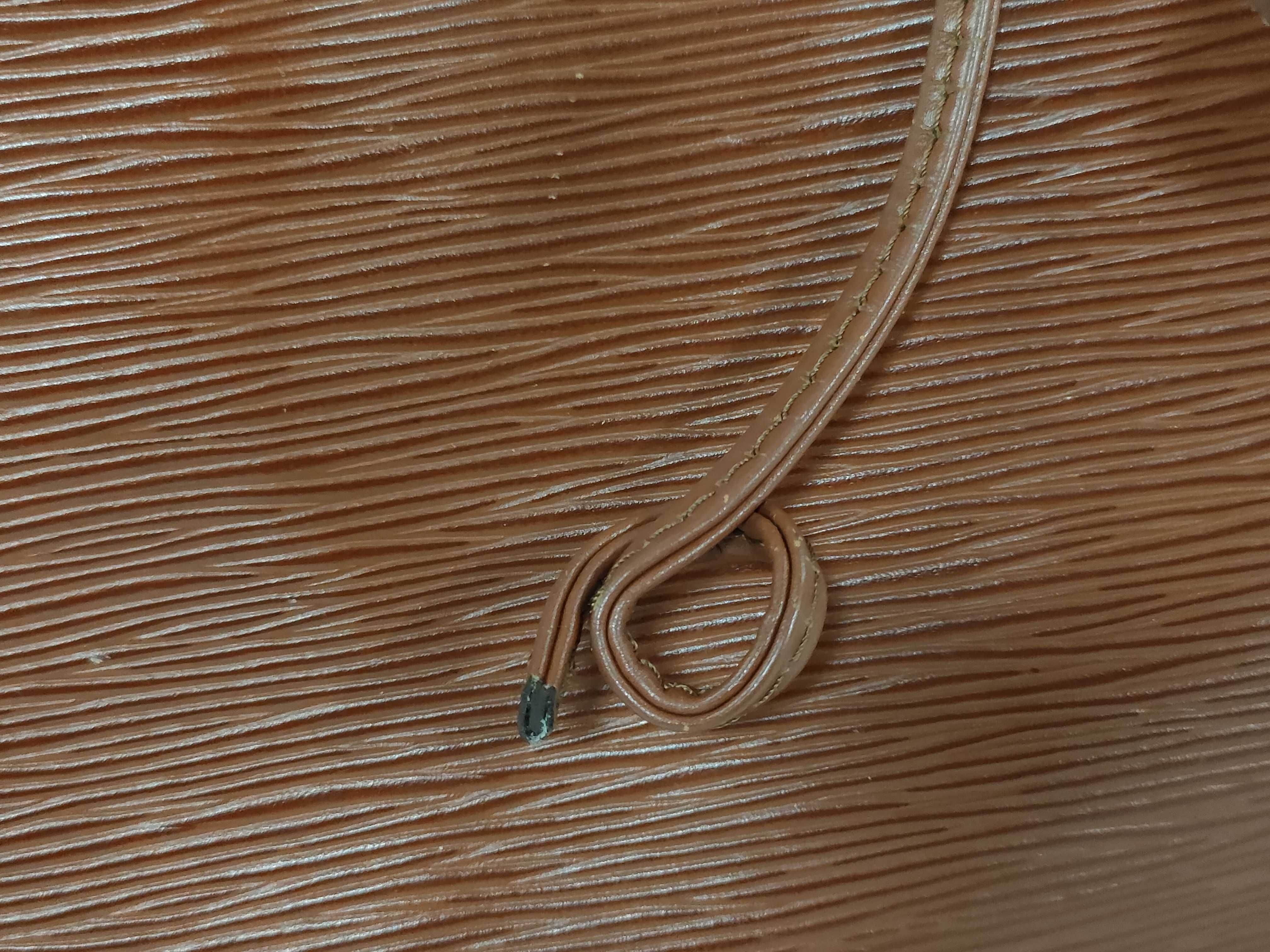 Epi Noe Shoulder Bag — view 14