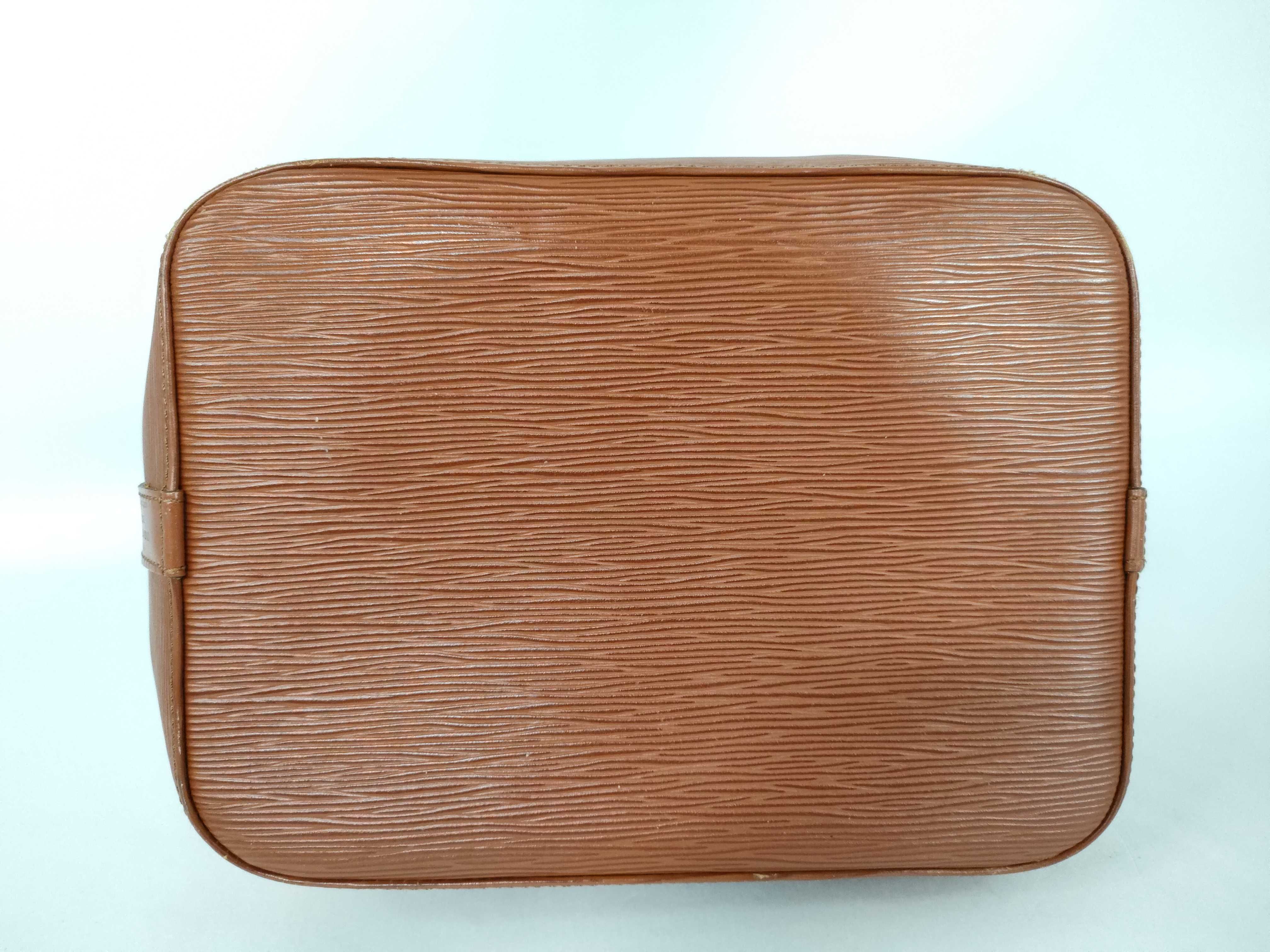 Epi Noe Shoulder Bag — view 7