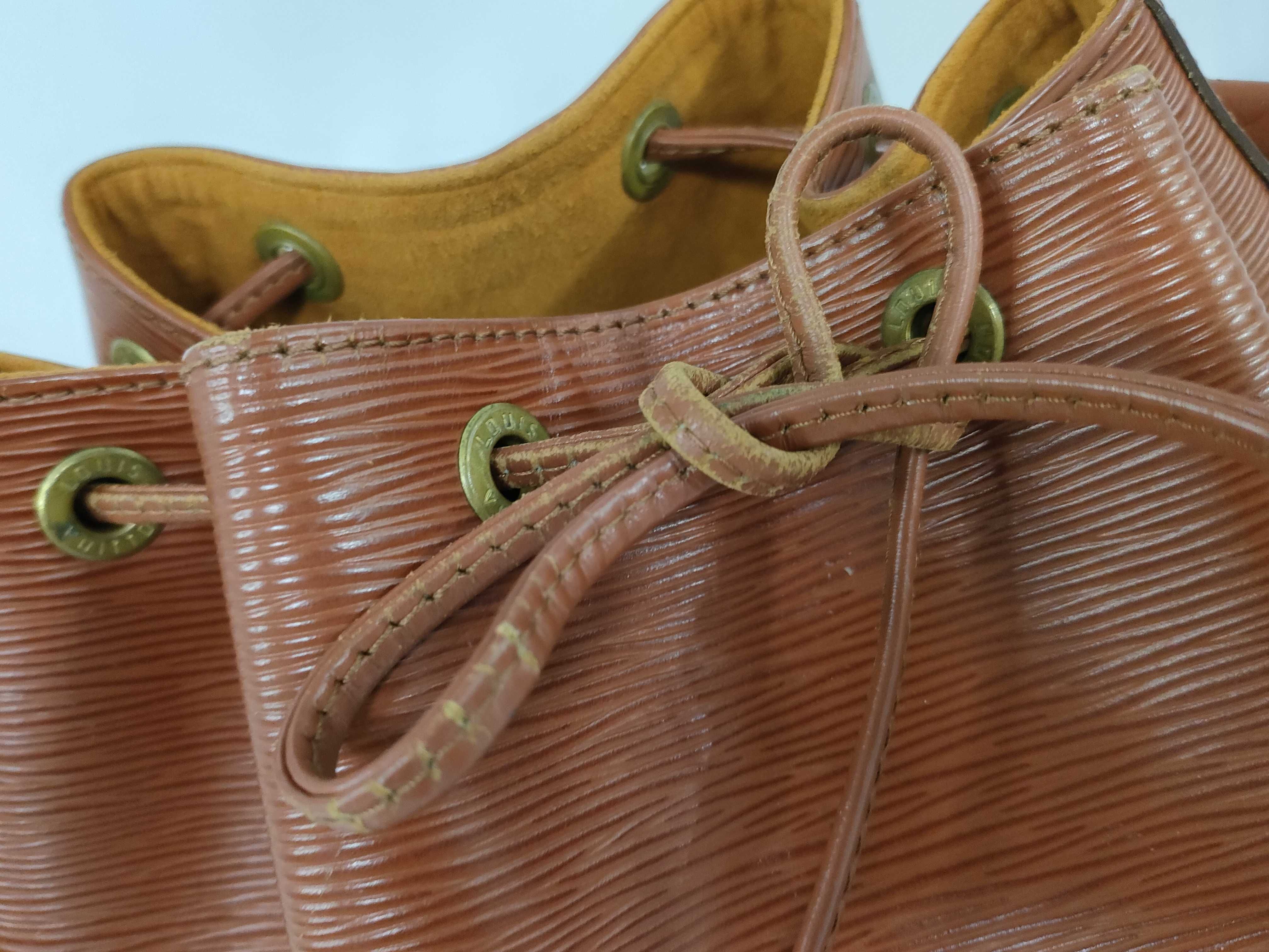 Epi Noe Shoulder Bag — view 8
