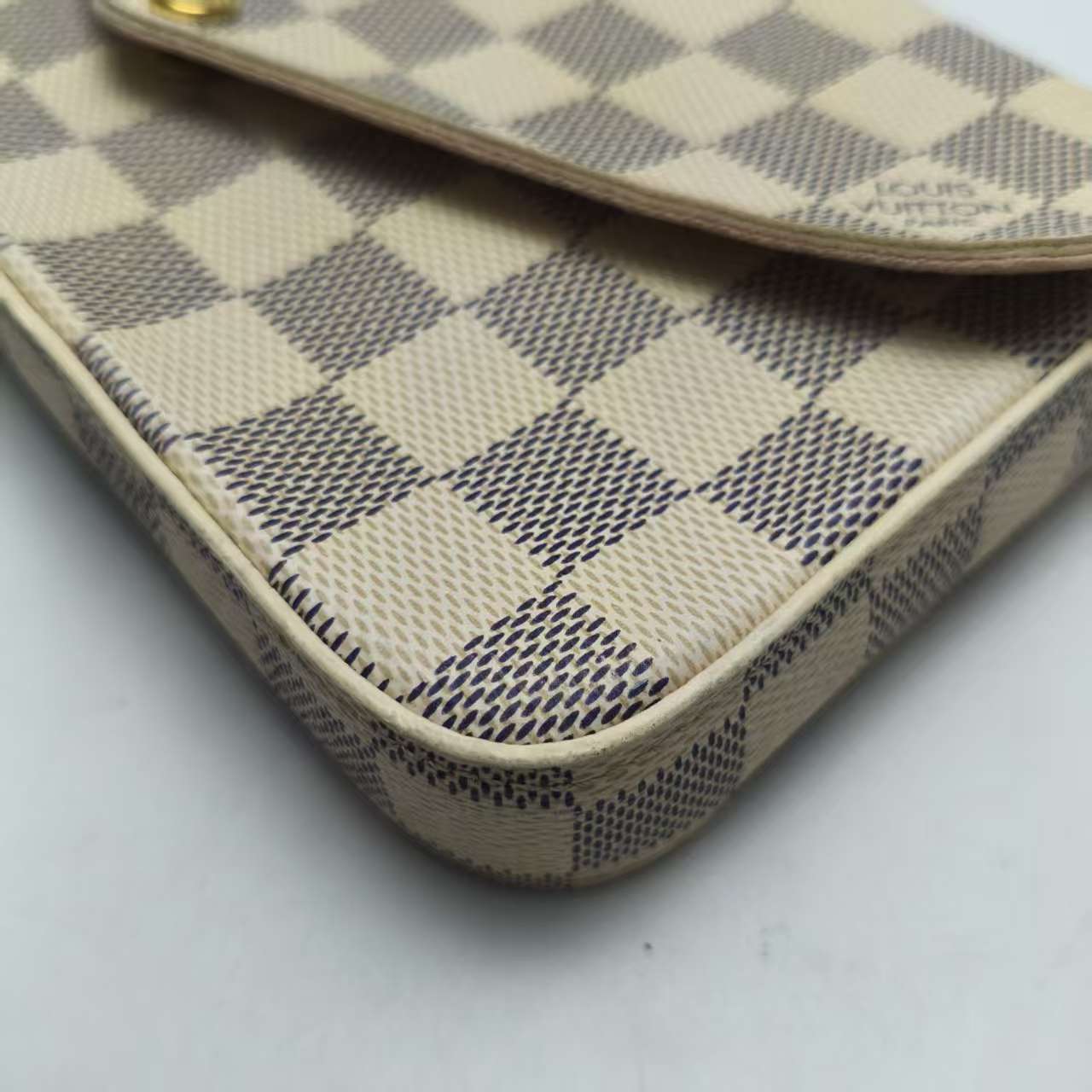 【*Shipped from: China*】LOUIS VUITTON Pochette Felicie PU Shoulder Bag — view 4