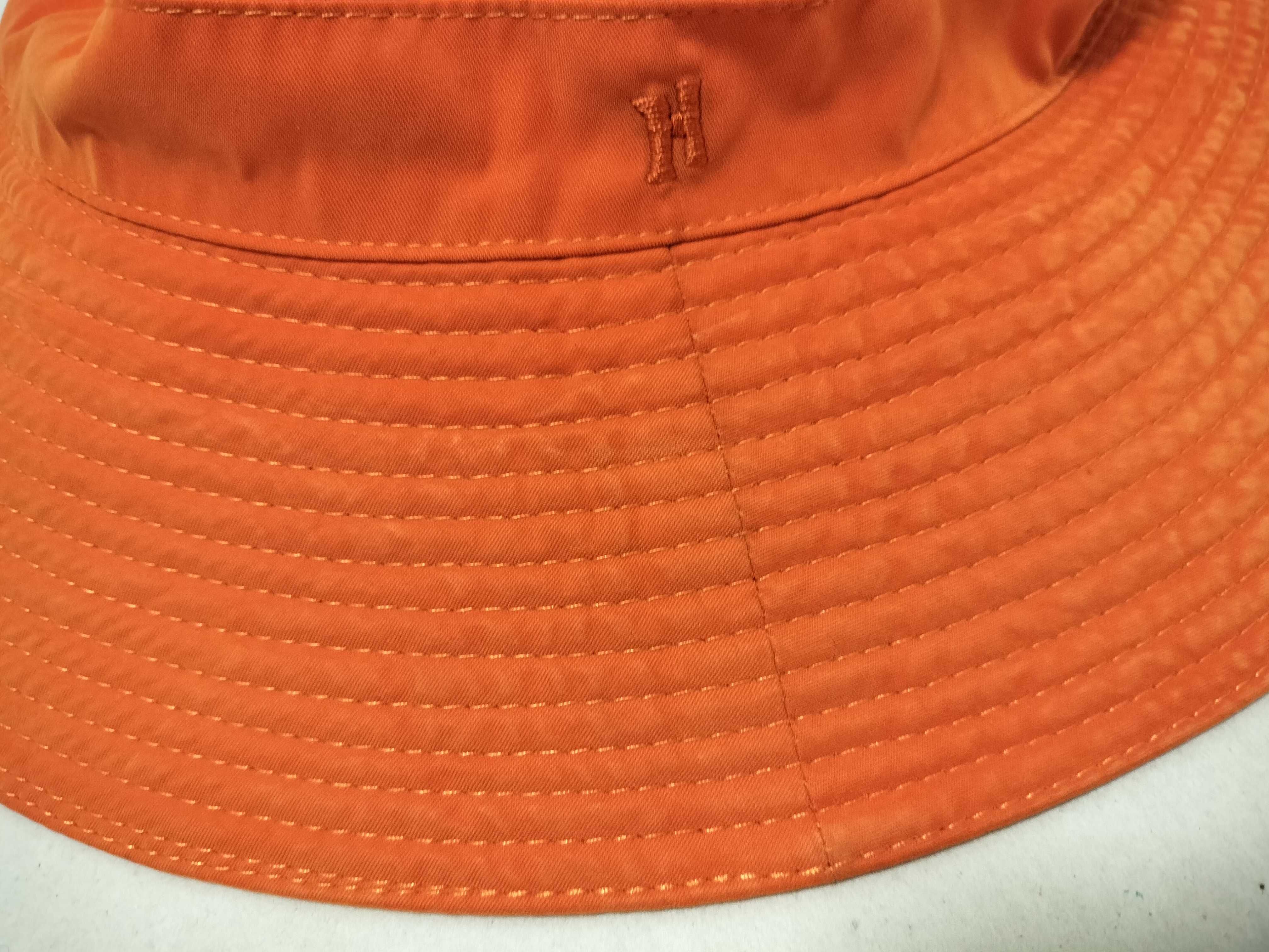 hats and other accessories — view 10