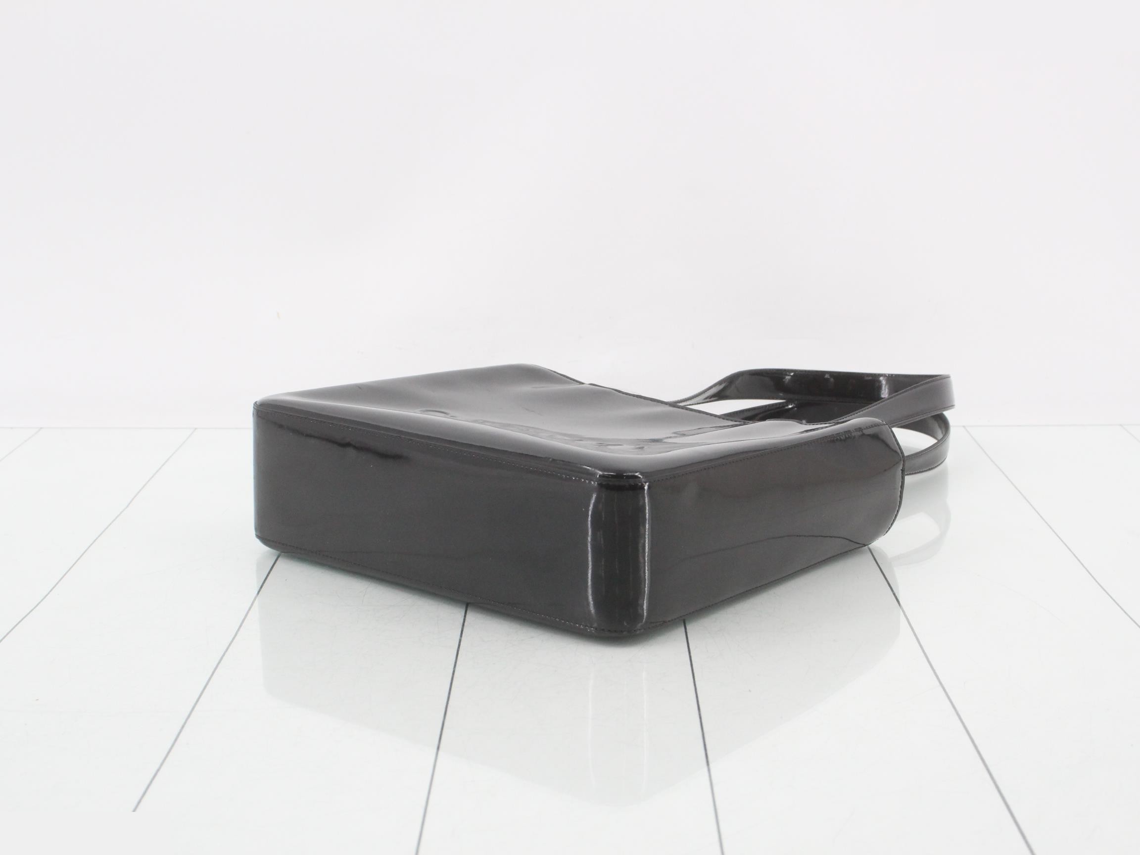 Tote bag, patent leather, gold hardware, black — view 6
