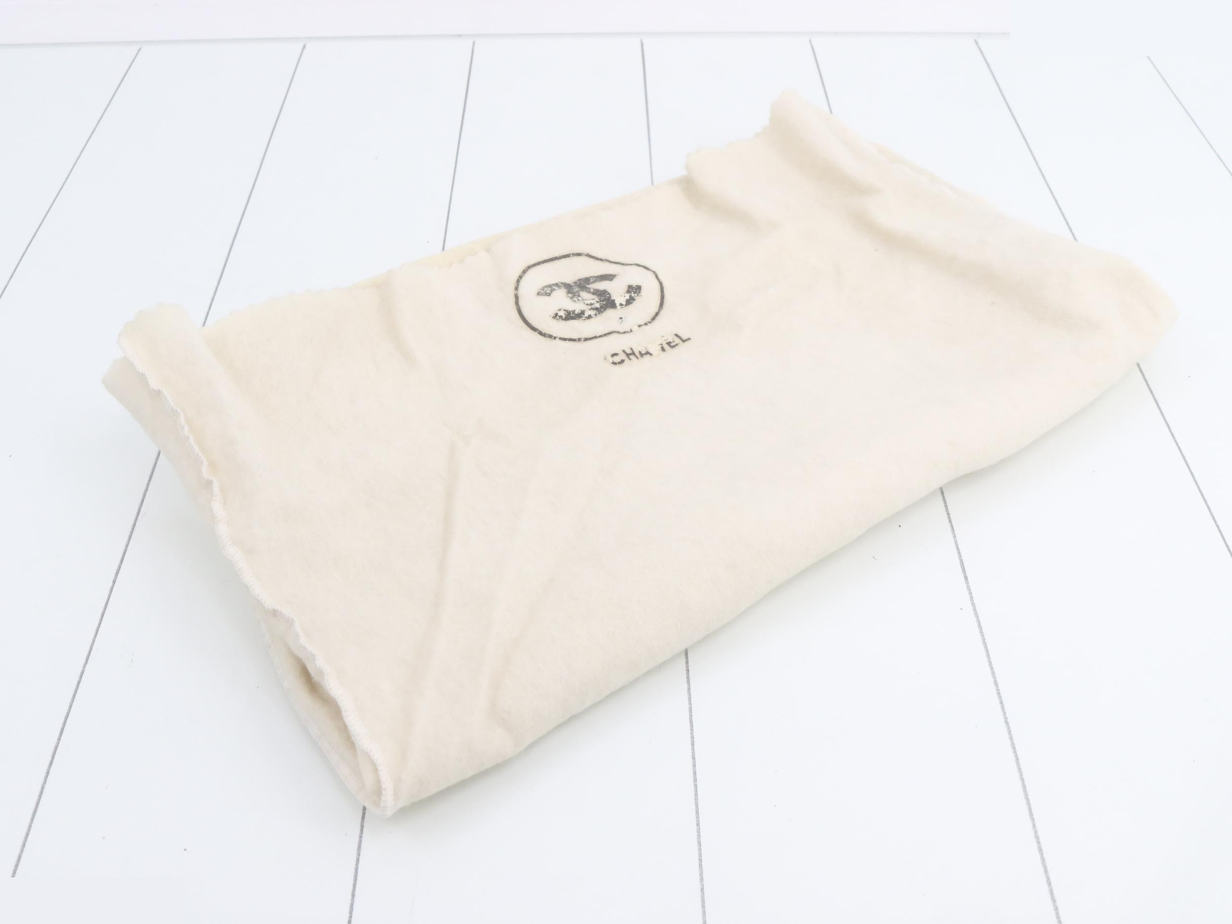 Matelassé Lambskin Handbag — view 7
