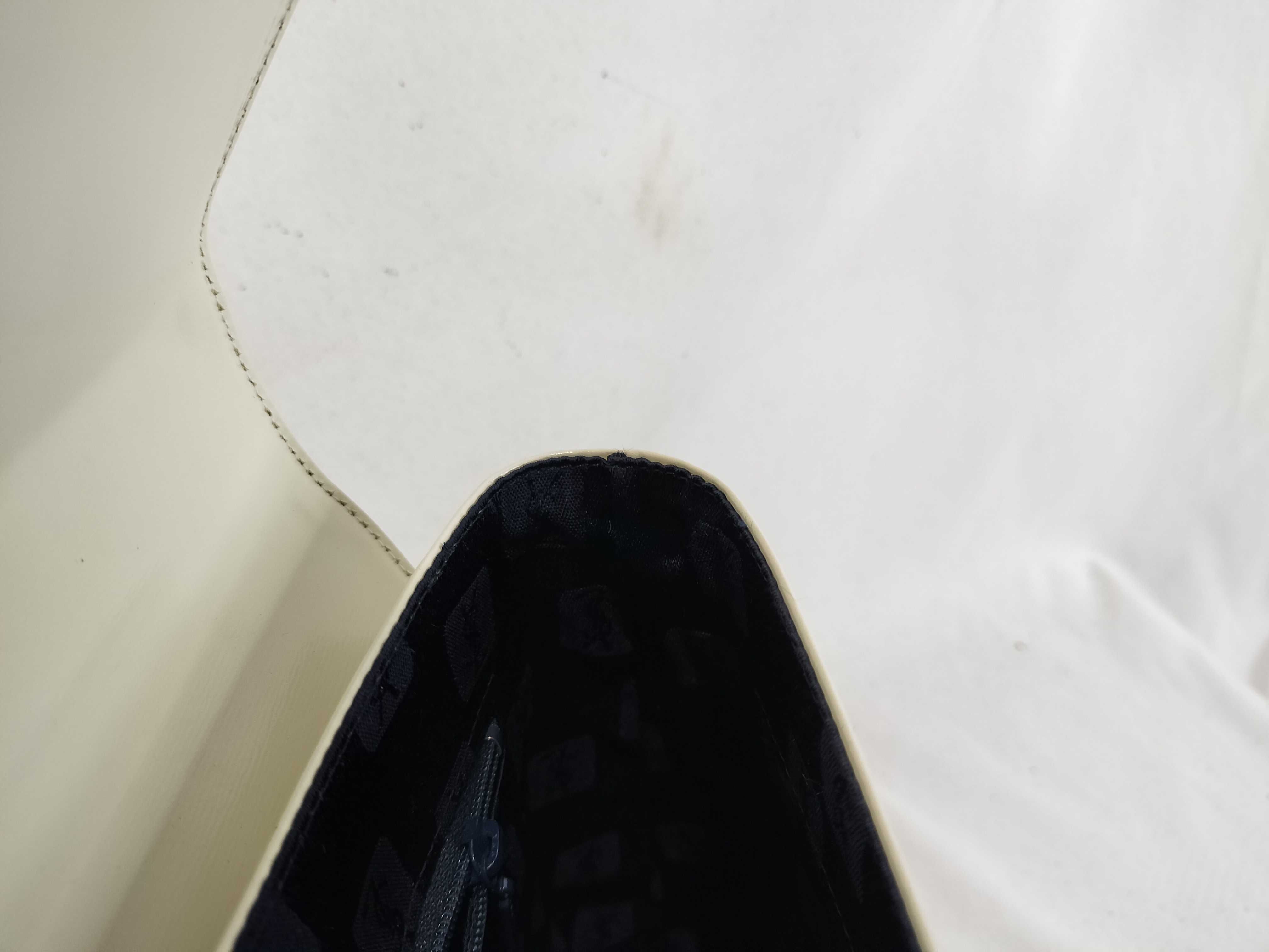 Leather Handbag (White) — view 12