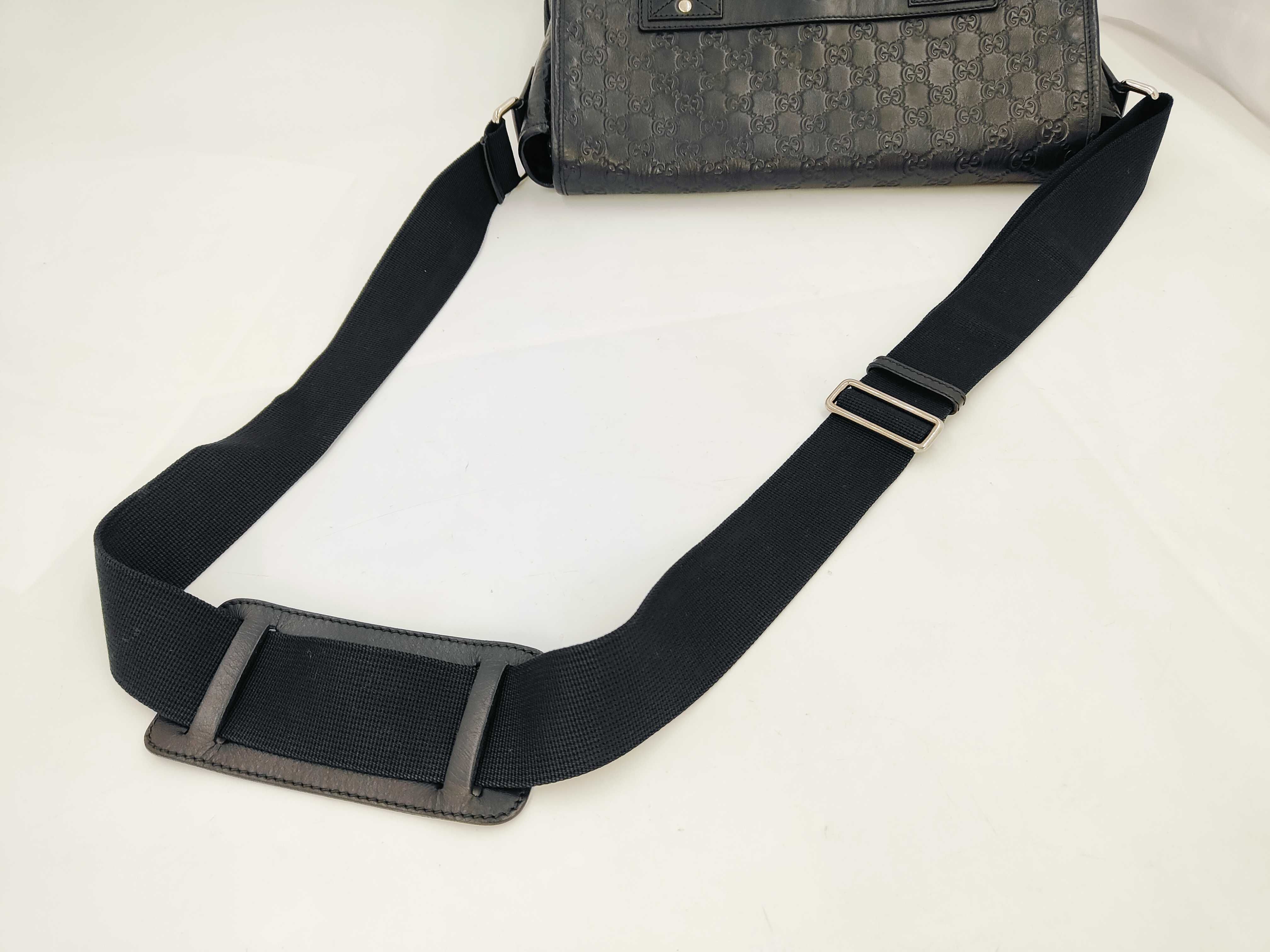 246067 Shima Leather Sherry Black Messenger Shoulder Bag — view 3