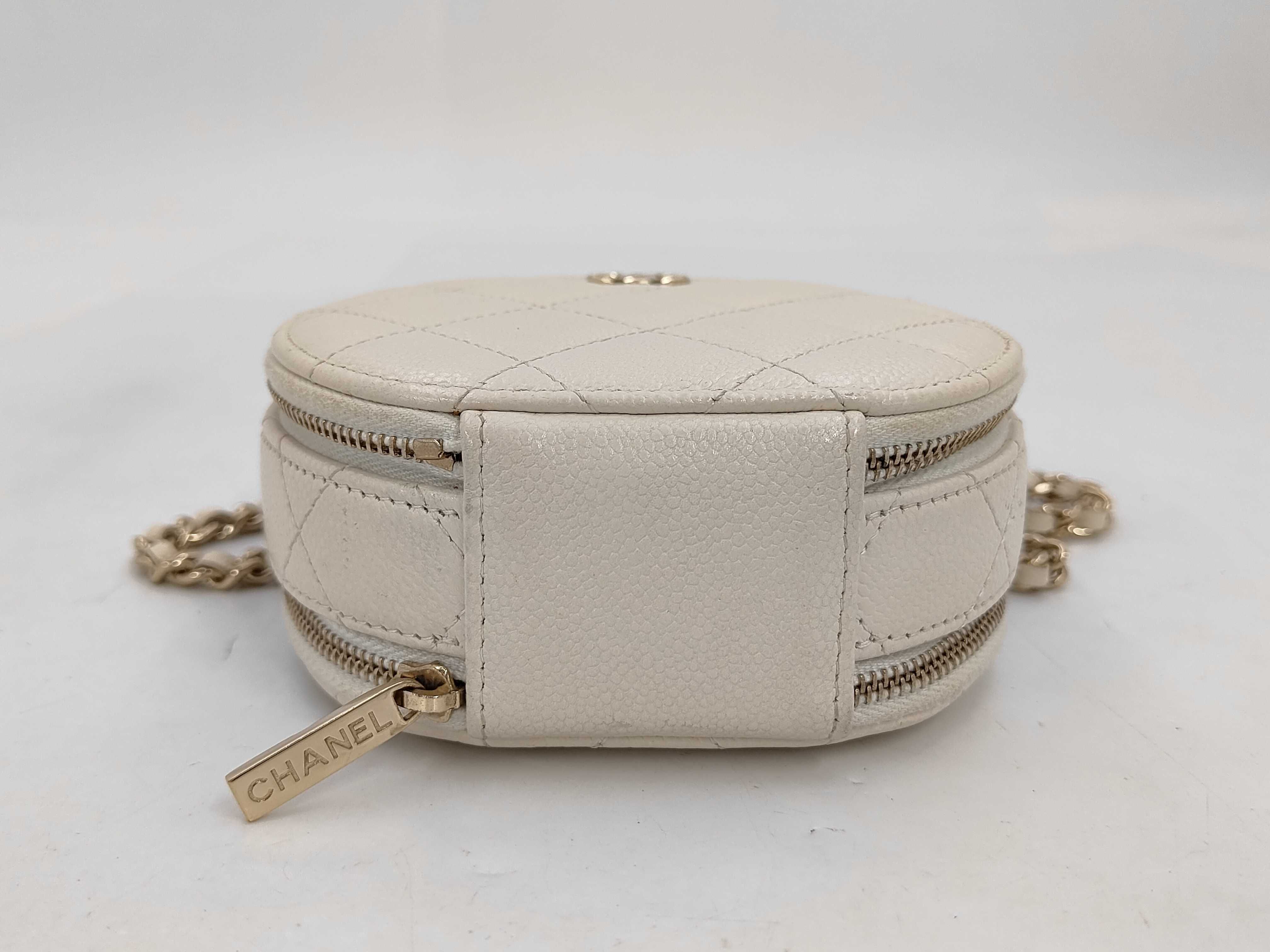 Chain Bag Shoulder Bag — view 4