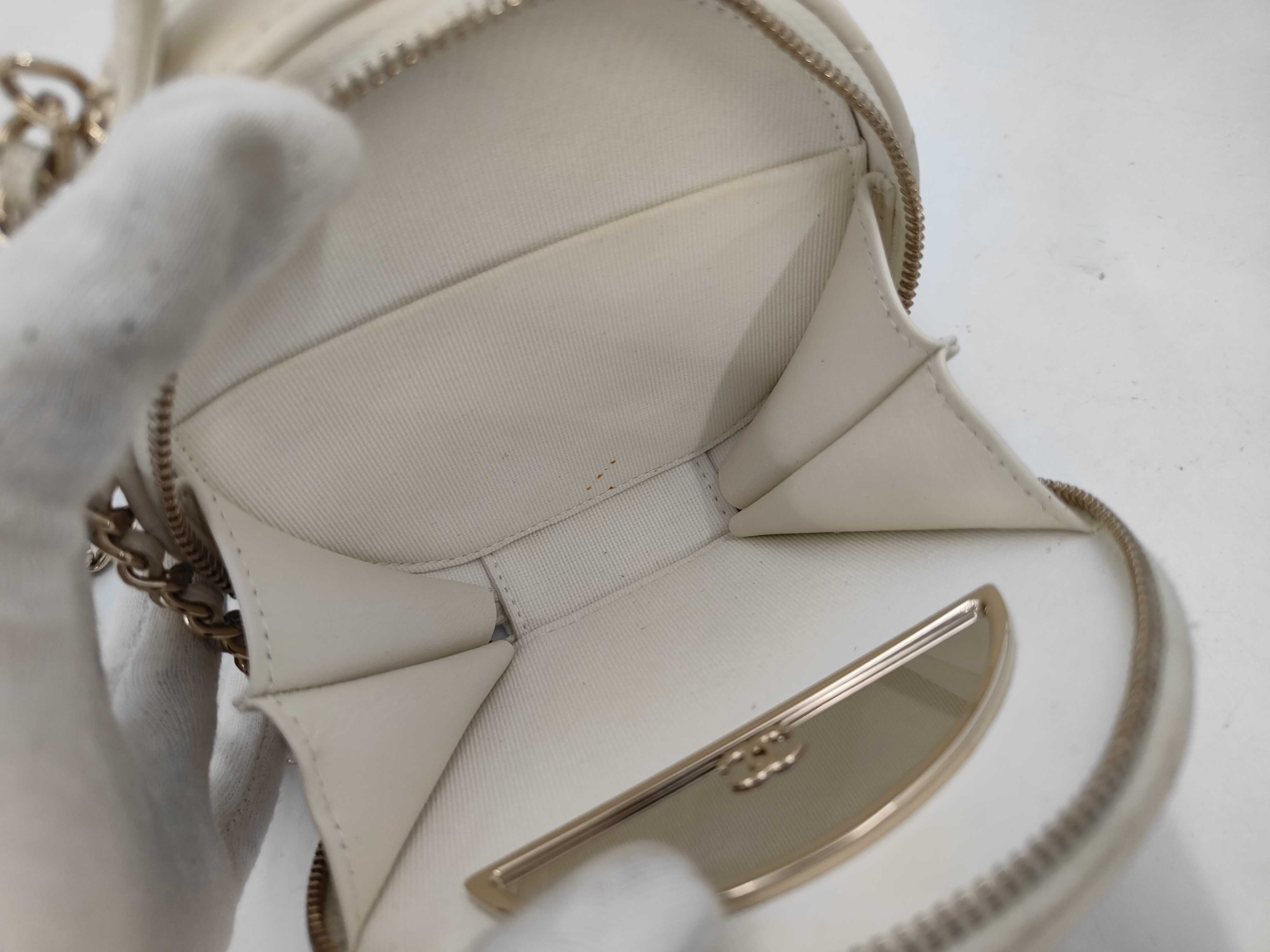 Chain Bag Shoulder Bag — view 8