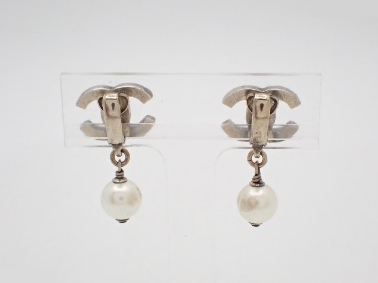 Earrings 04A — view 2